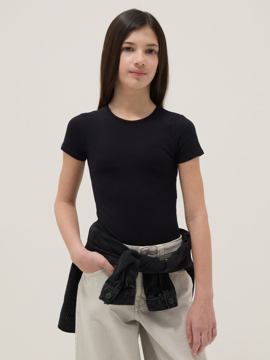 M&auml;dchen-Schwarzer Stretch-Baumwollbody im Fitted-Stil_0