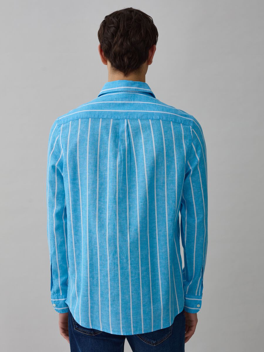 Regular-fit shirt with striped pattern_1