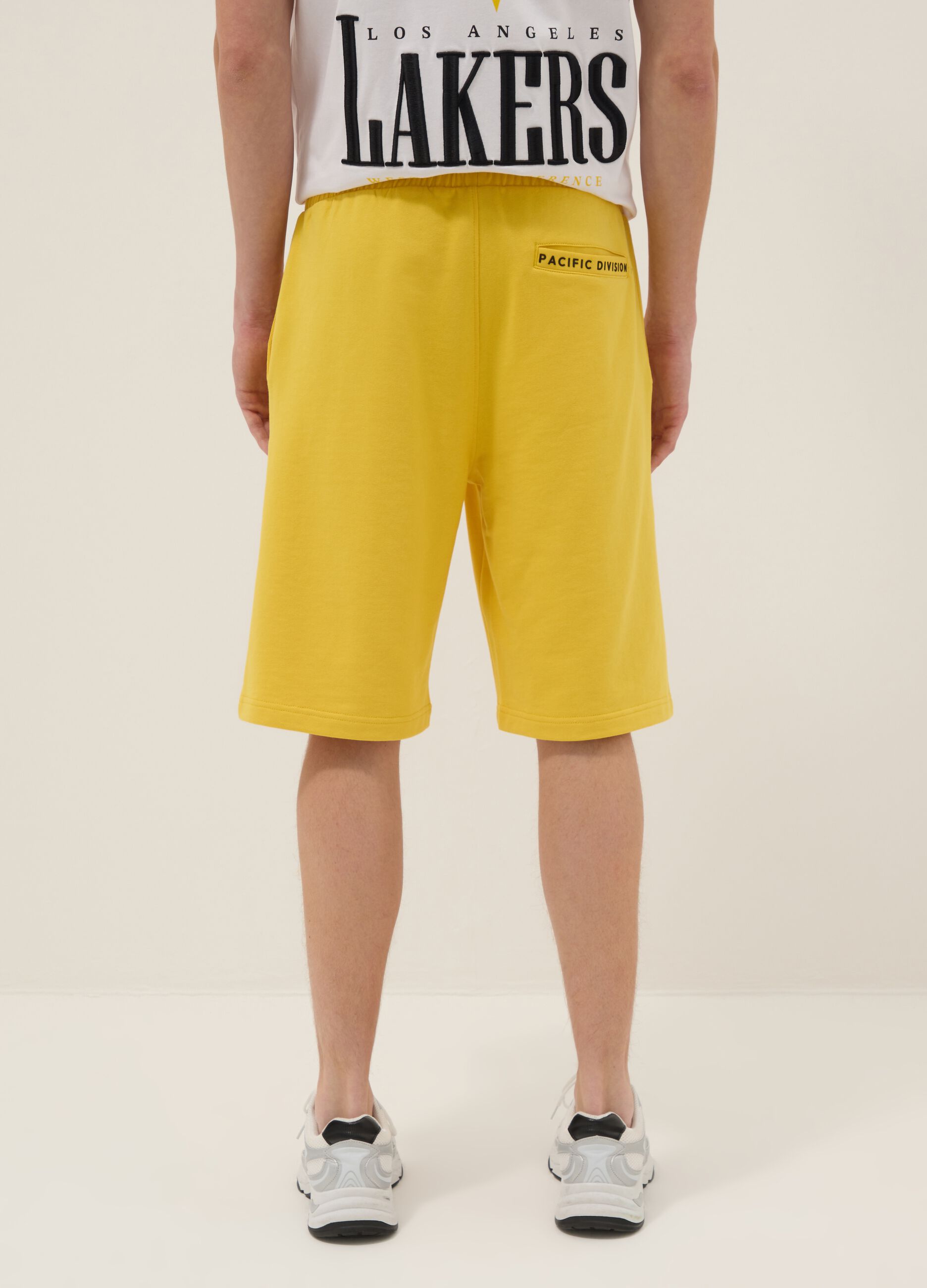 Yellow cotton-blend sports shorts with Lakers logo
