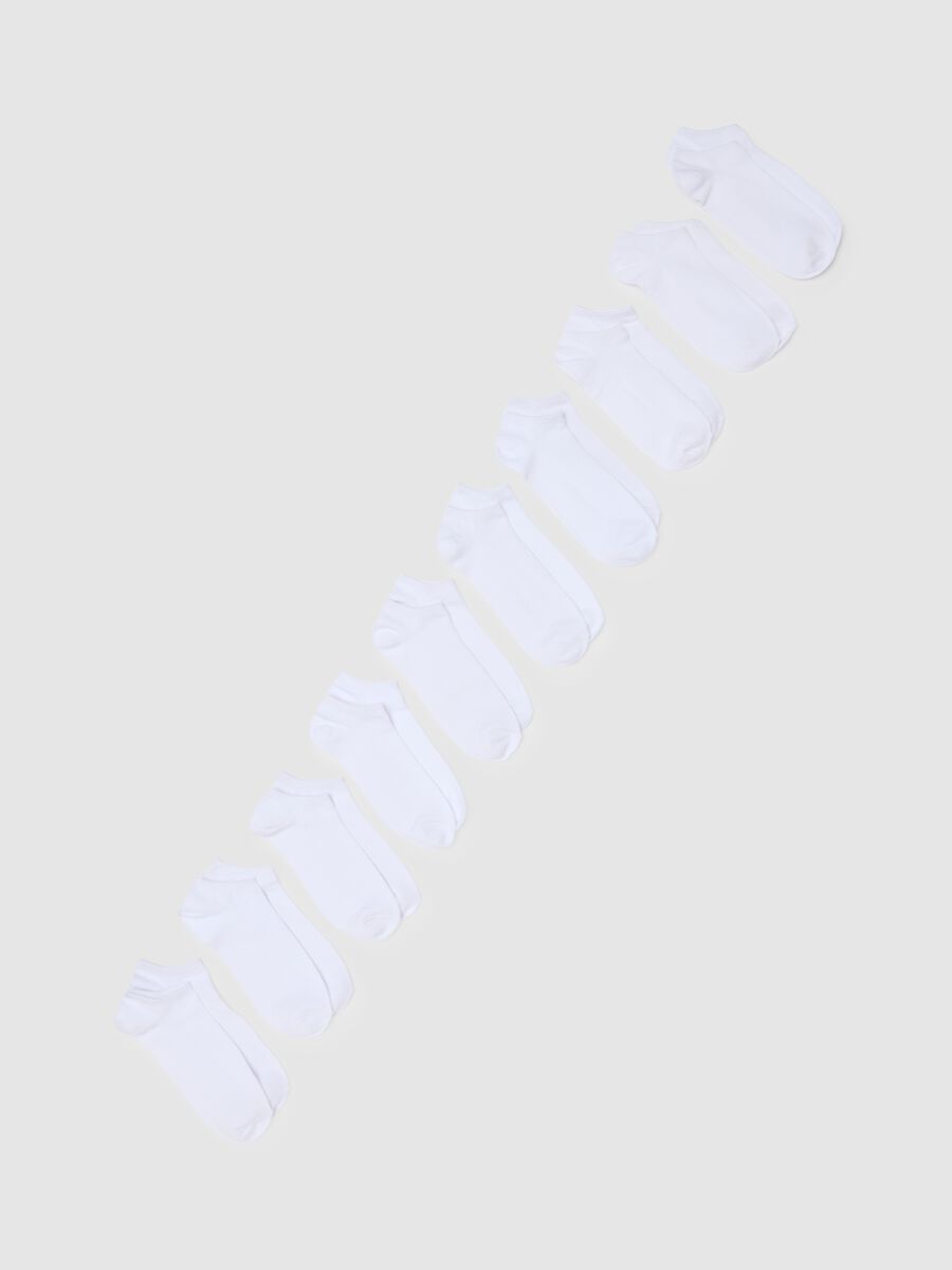 Multipack of Short White Cotton Blend Sports Socks_0