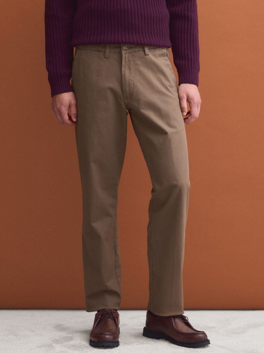 Brown regular-fit stretch cotton twill chino trousers_1