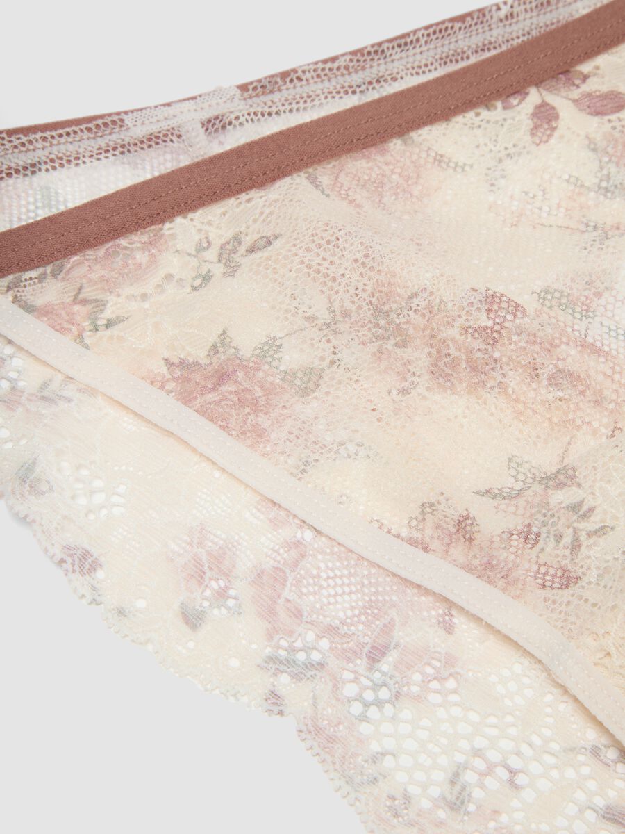 Slip beige in cotone organico con stampa floreale e pizzo_1