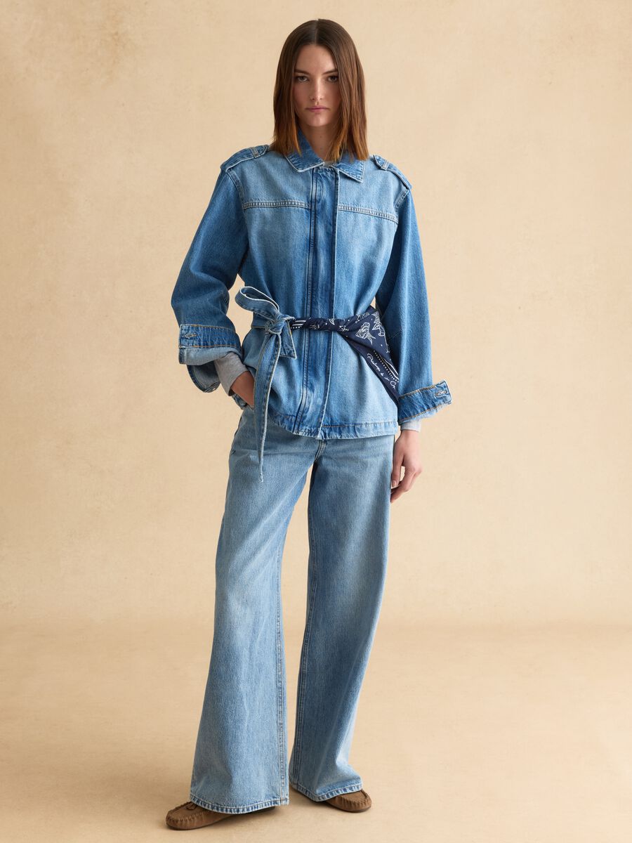 Regular fit pure cotton blue denim jacket with belt_2