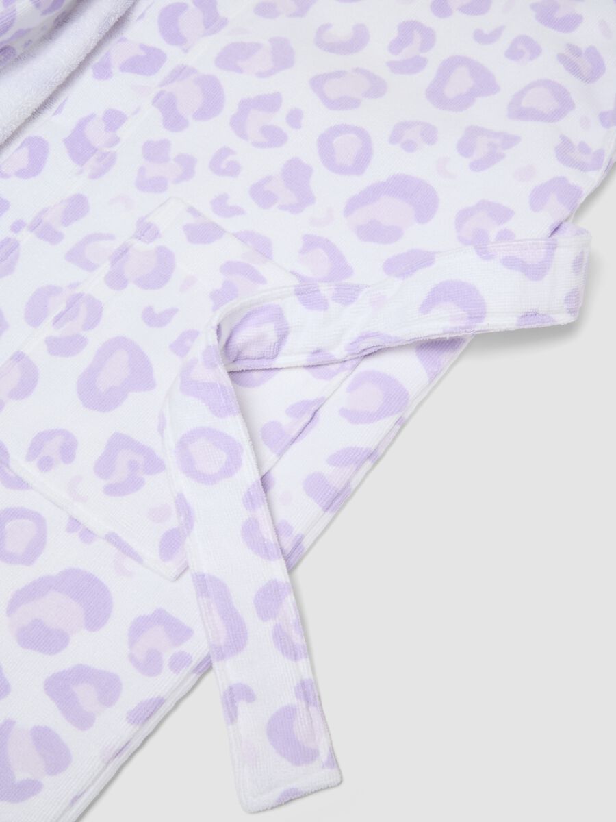 White and lilac-purple bathrobe in pure organic cotton_2