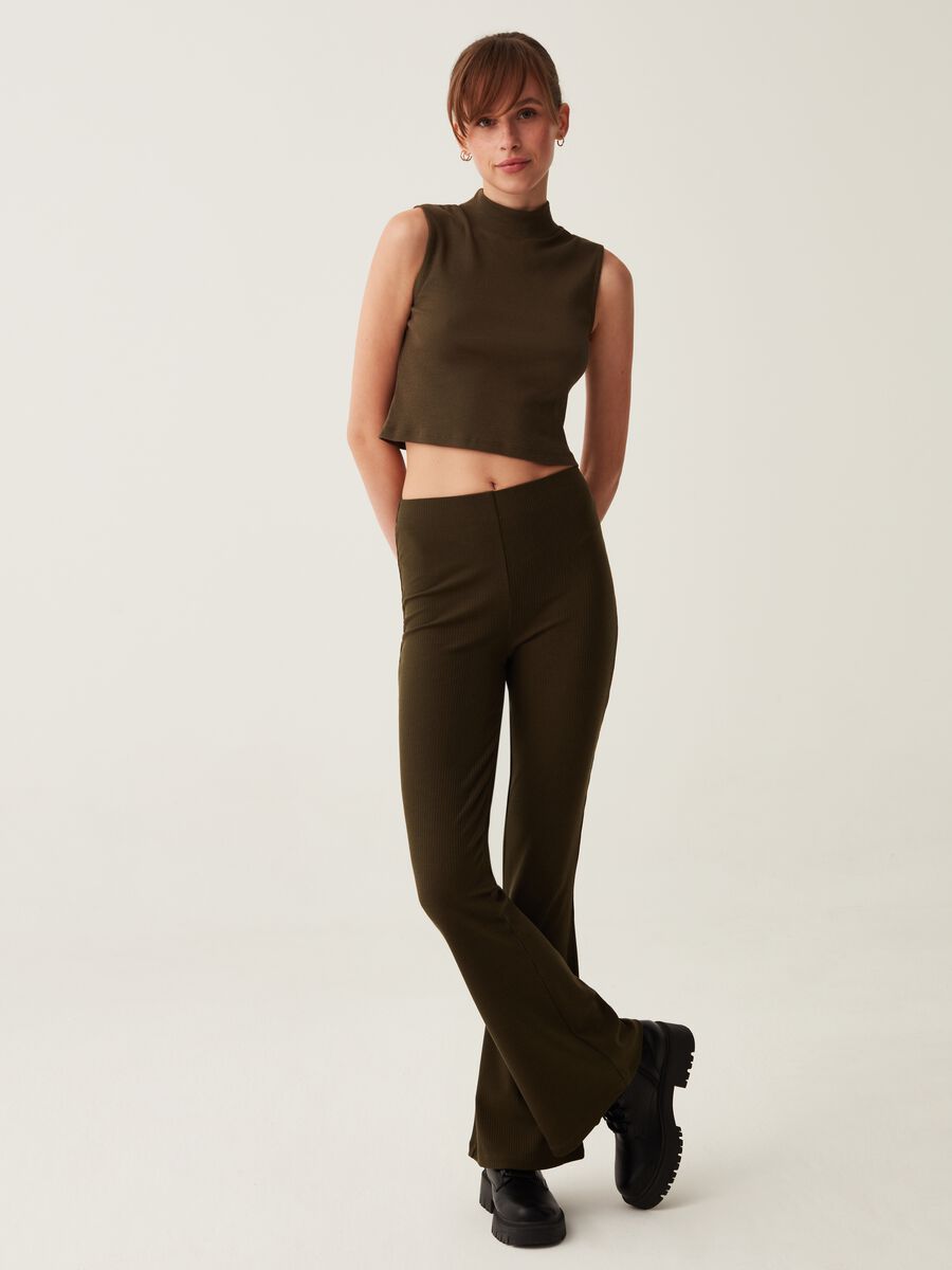 Flat-ribbed flare-fit trousers_0