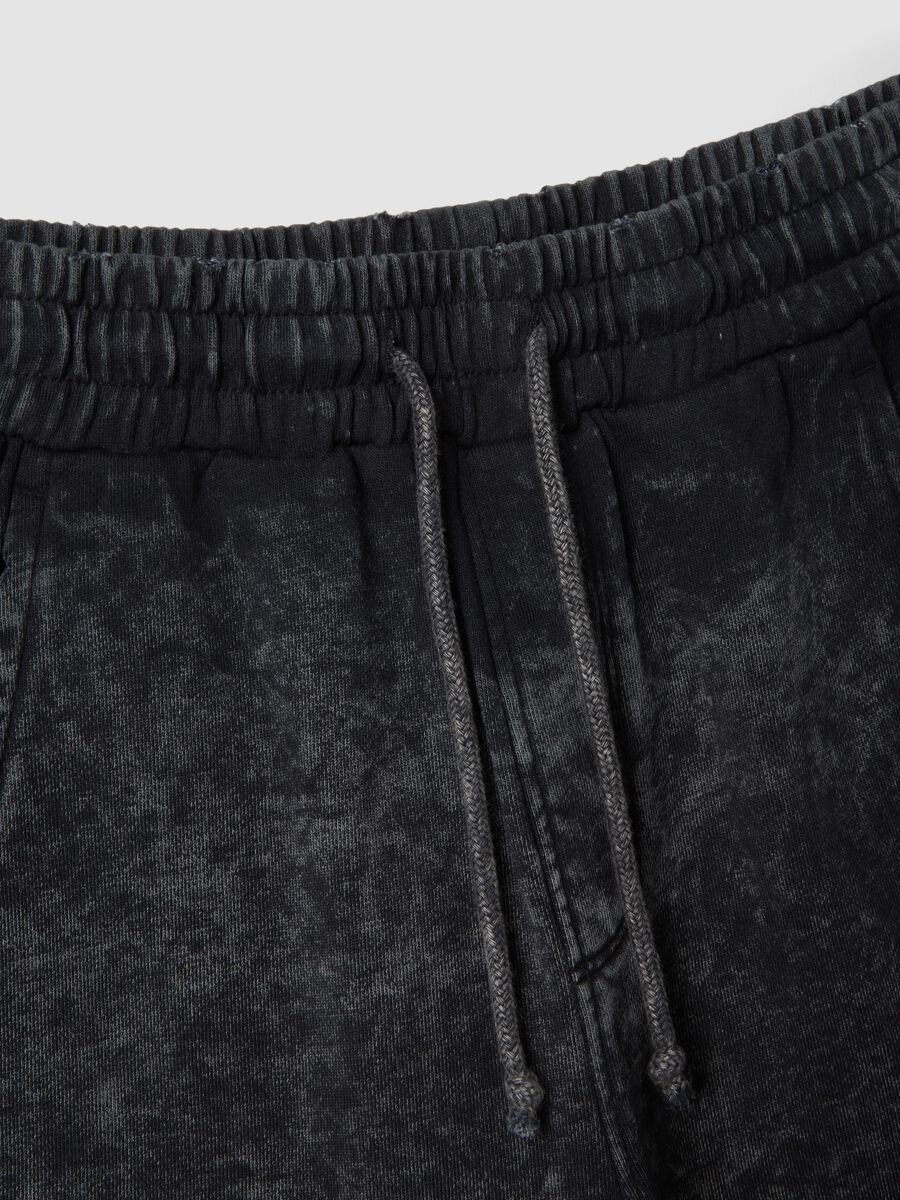 Schwarze Bermuda-Shorts aus Baumwollmix mit elastischem Bund_5