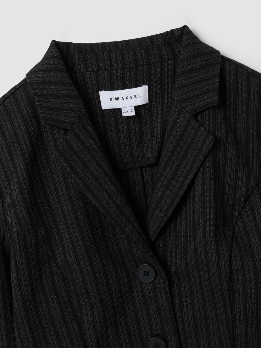 Black cropped stretch viscose blazer with classic lapels, slim fit_5