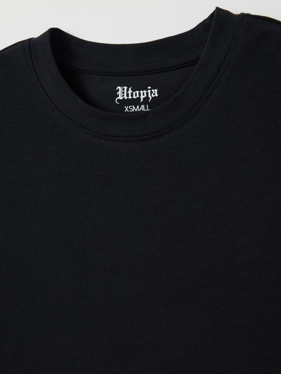 Camiseta Crop Negra_5