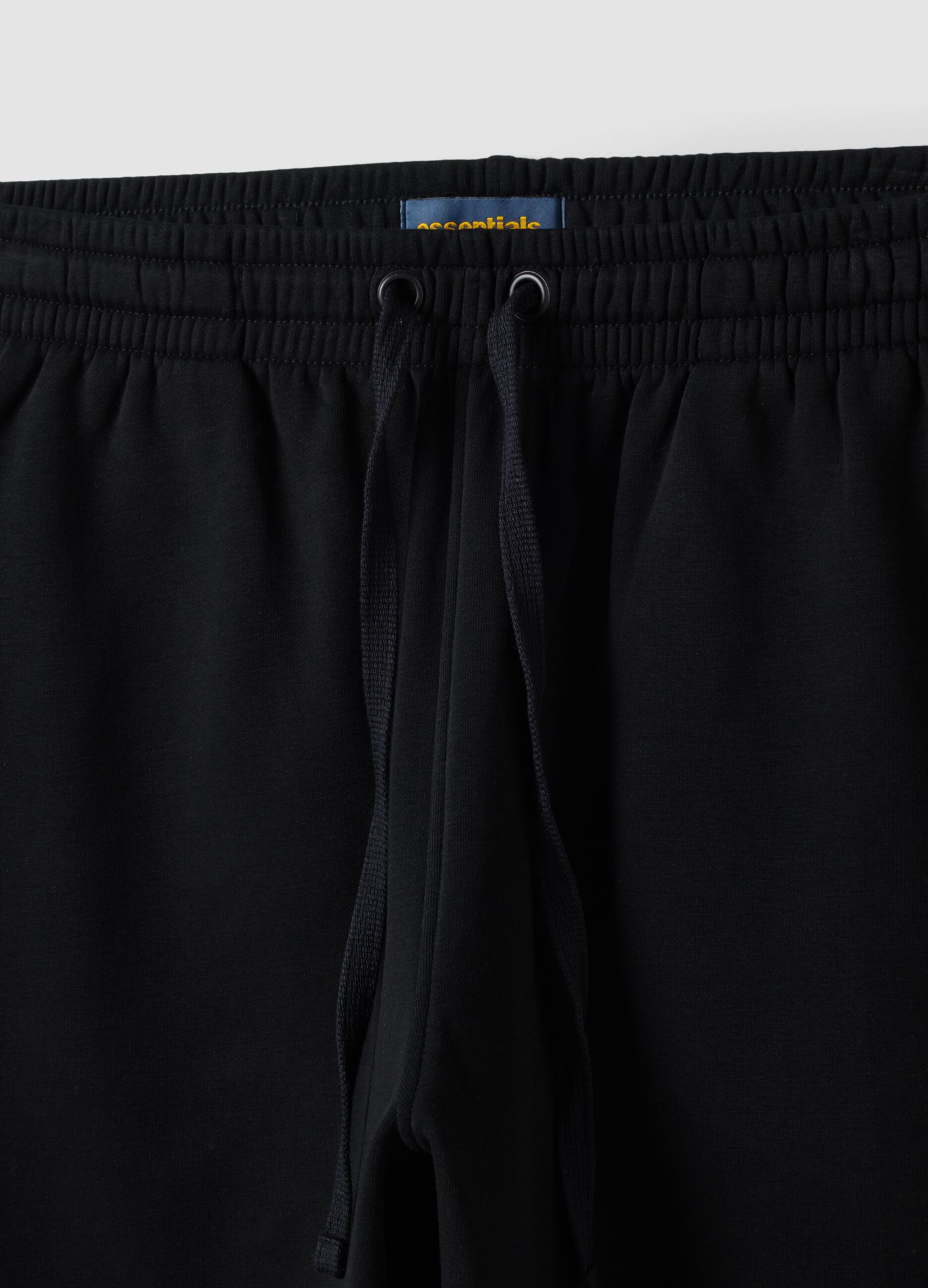Black cotton-blend shorts with elasticated waist, regular fit