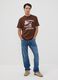 T-shirt marrone in puro cotone jersey con scritta regular fit_1