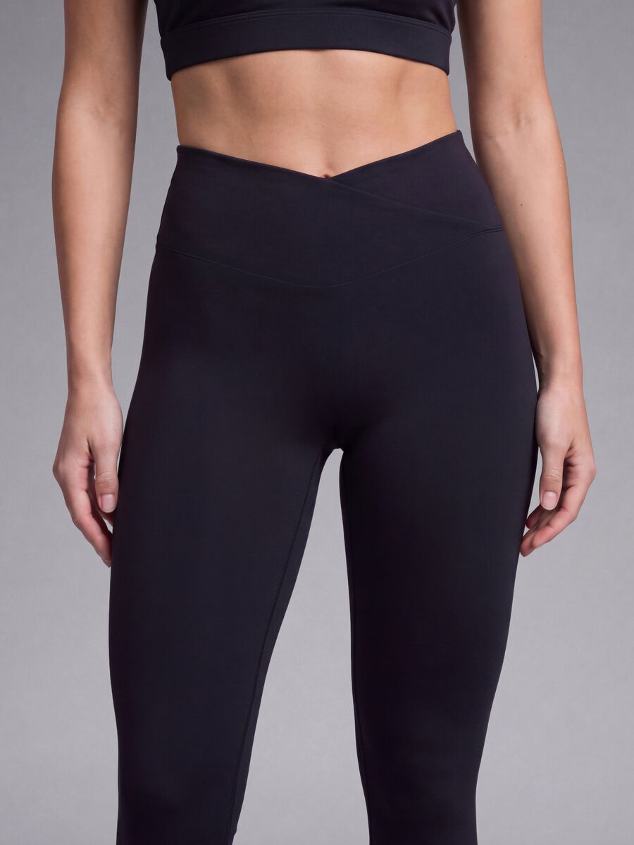 Schwarze Slim-Fit-Leggings aus Stretchmaterial mit regul&auml;rer Taille ALTAVIA STUDIO_3
