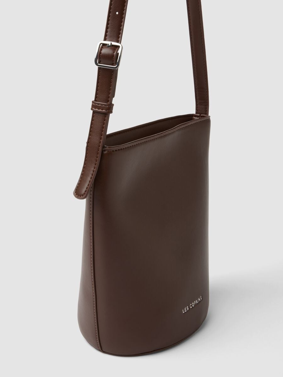 Brown bucket bag with adjustable shoulder strap_2