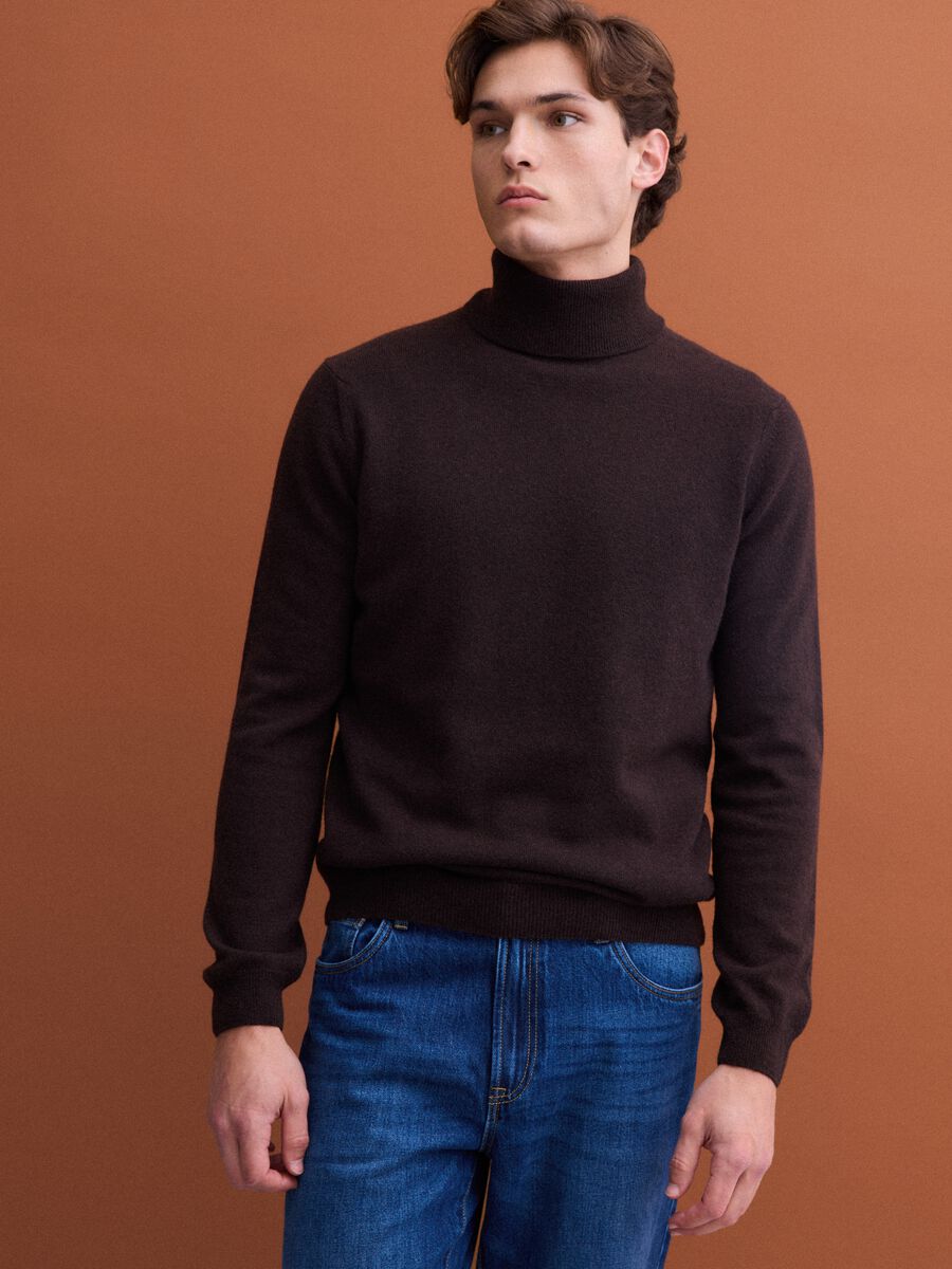 Brown pure lambswool roll-neck jumper_1