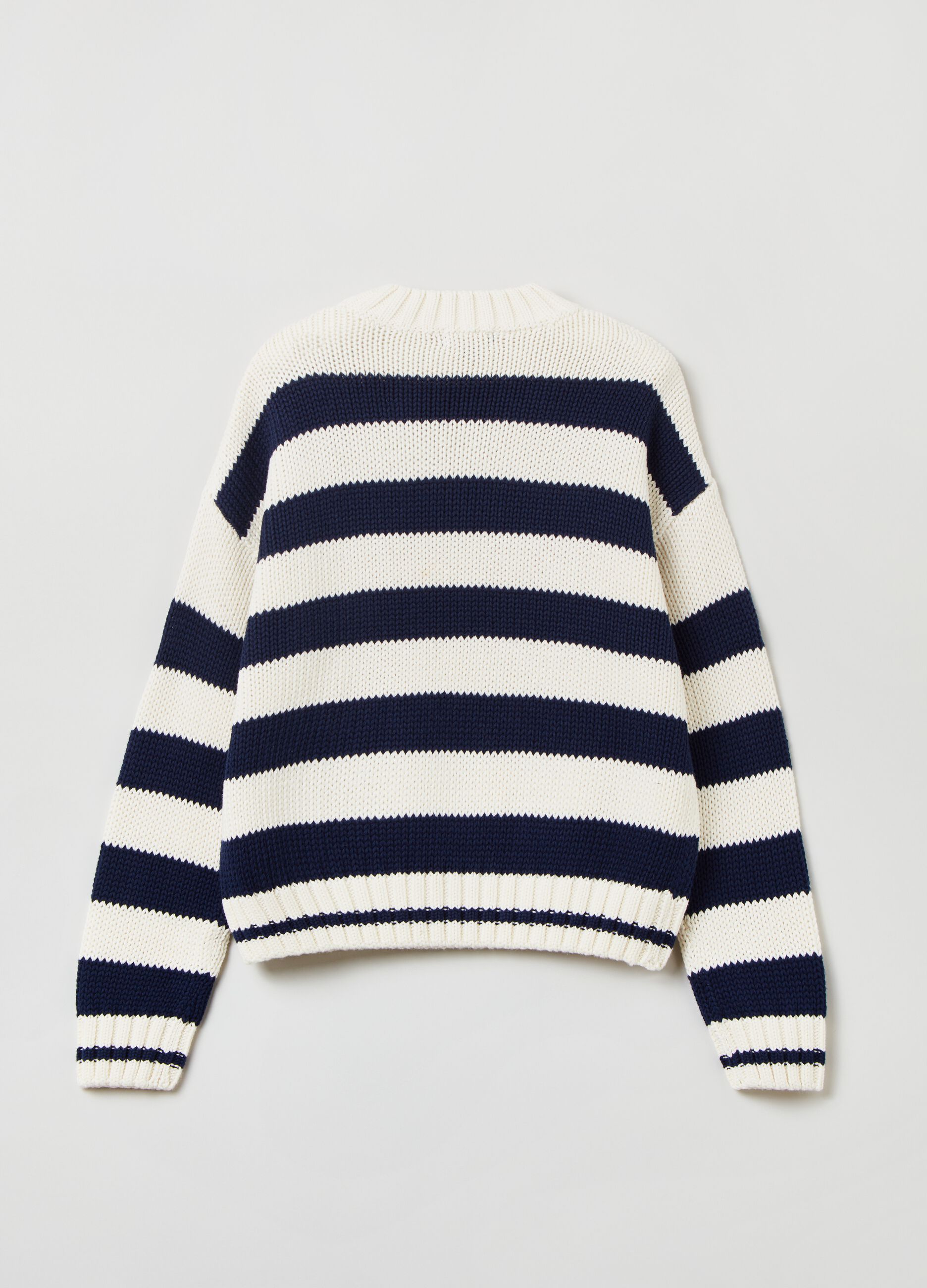 Cotton pullover with striped pattern