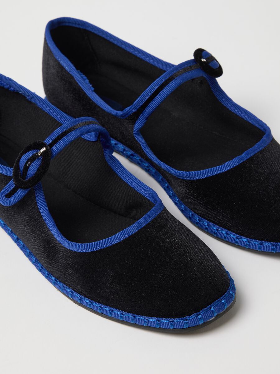 Black Friulane with blue borders, regular fit_3