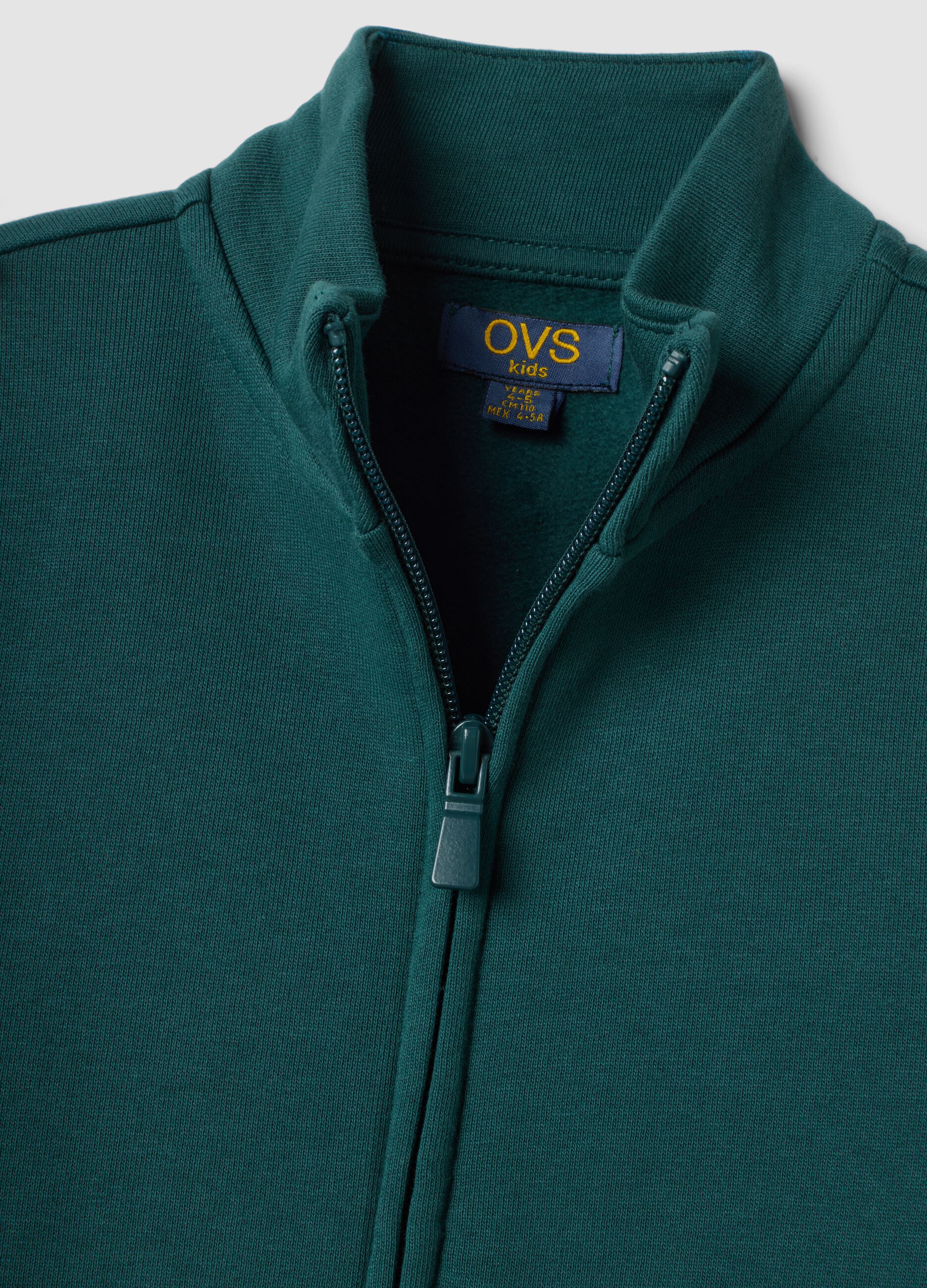 Felpa verde con colletto in puro cotone organico