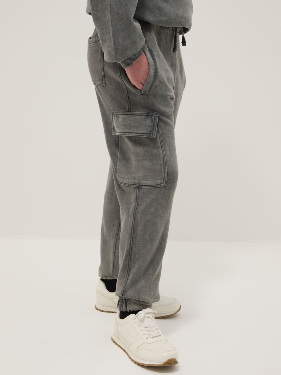 Boys' grey cotton blend cargo jogger trousers regular fit_2