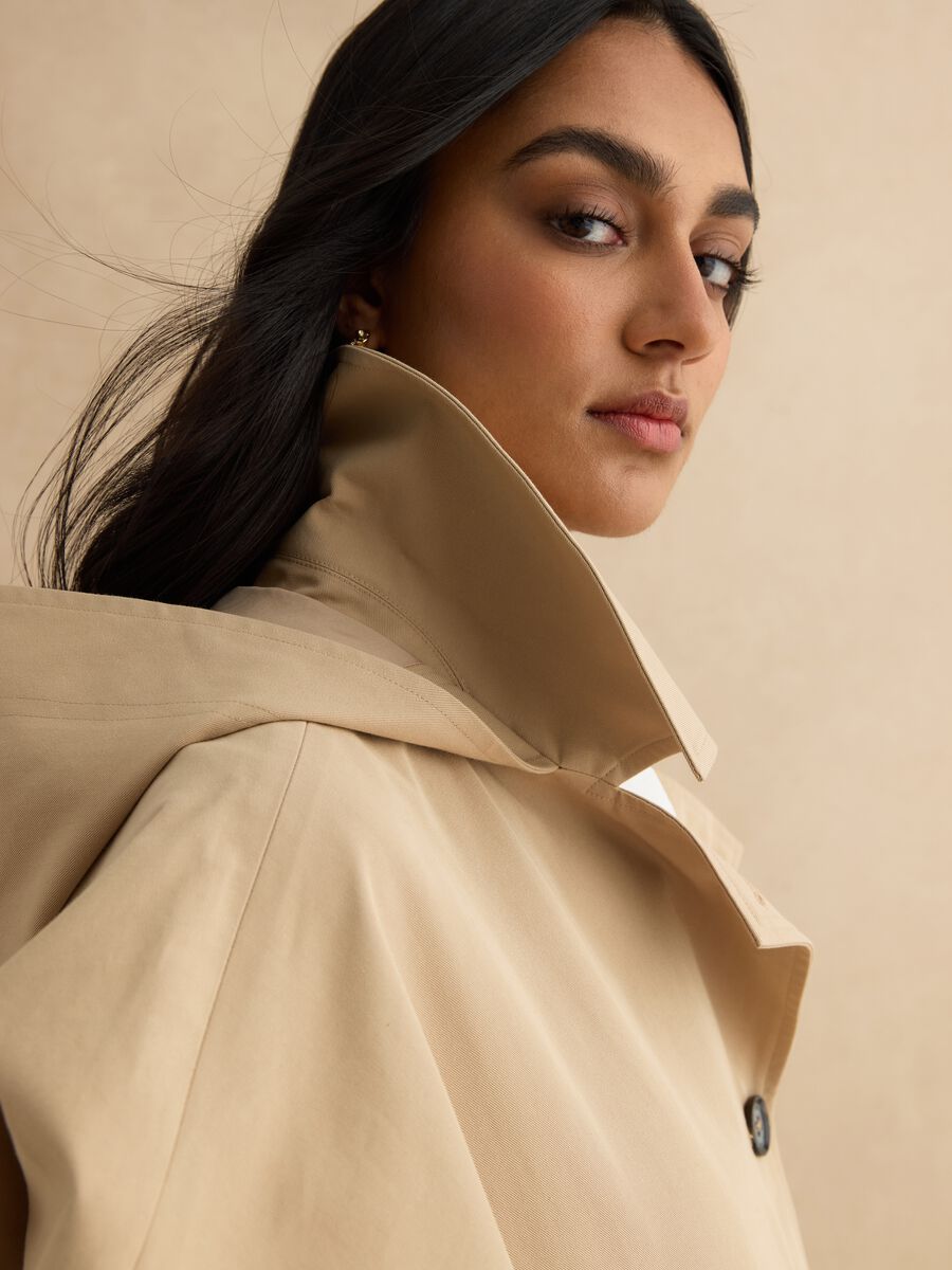 Short beige cotton blend trench coat, regular fit with hood_0
