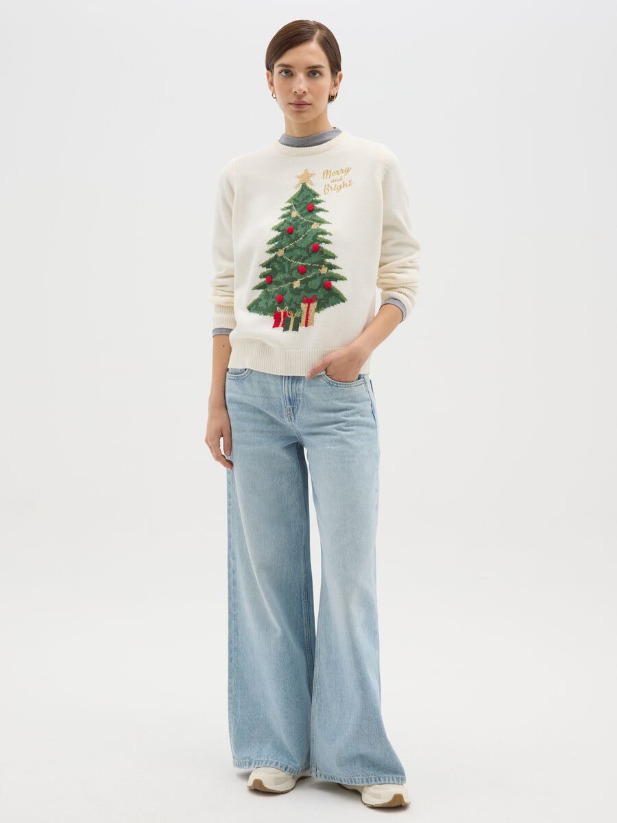 White crew neck regular fit Christmas jumper_1