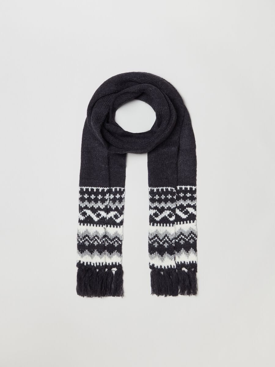 Fringed scarf with Norwegian drawing_0