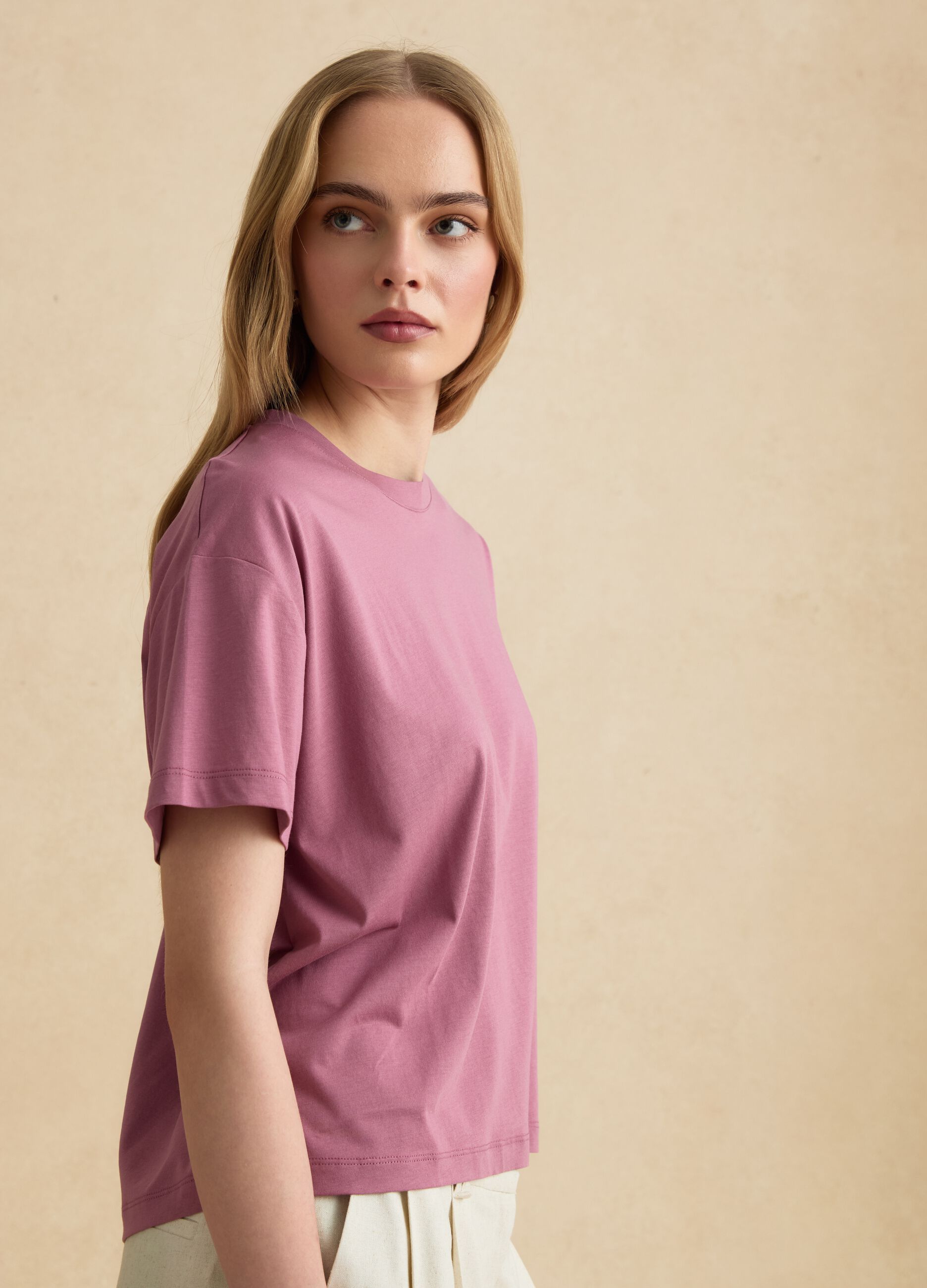 Pink short-sleeve T-shirt in lyocell and cotton blend