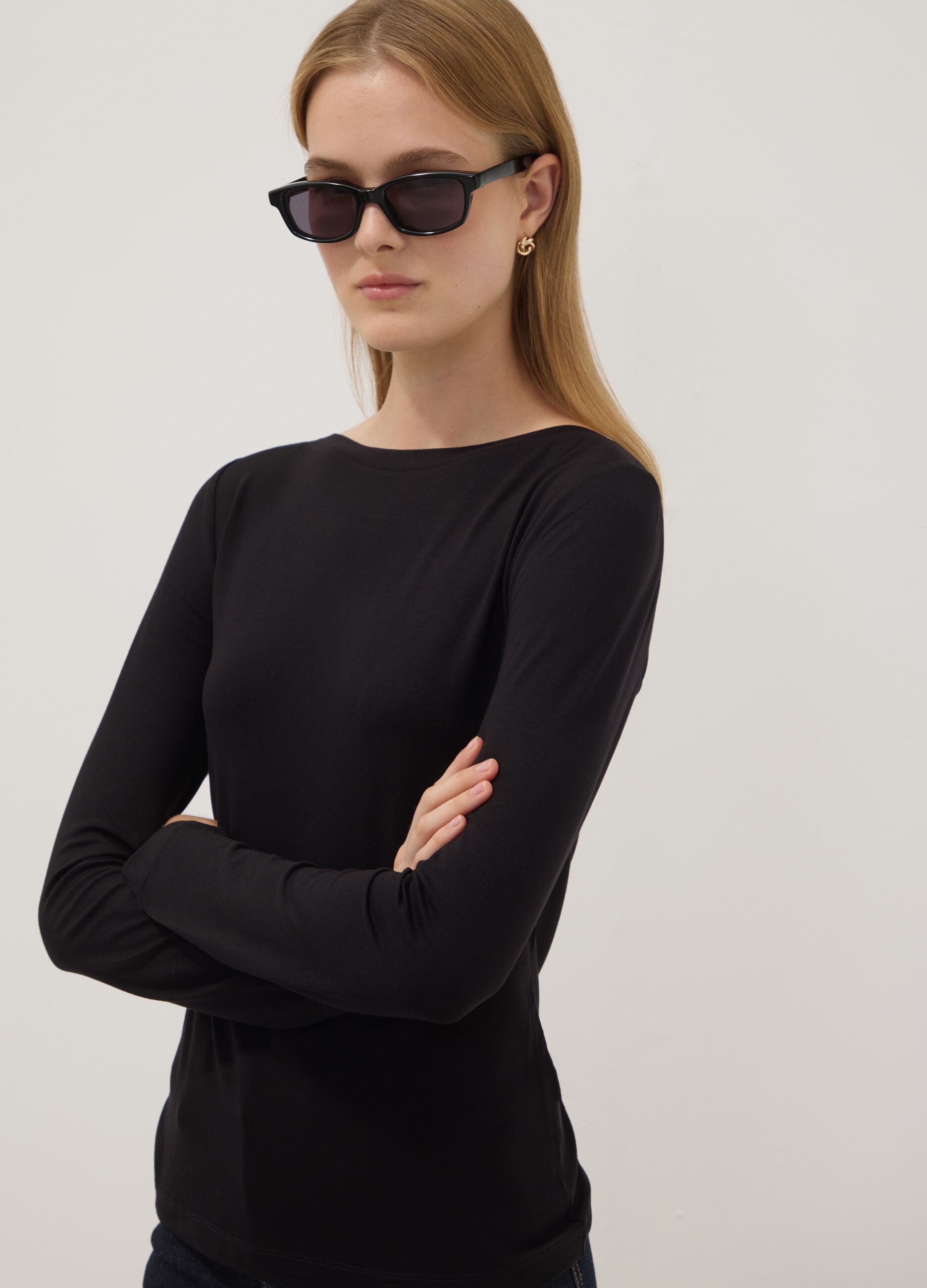 Black stretch viscose long-sleeve T-shirt