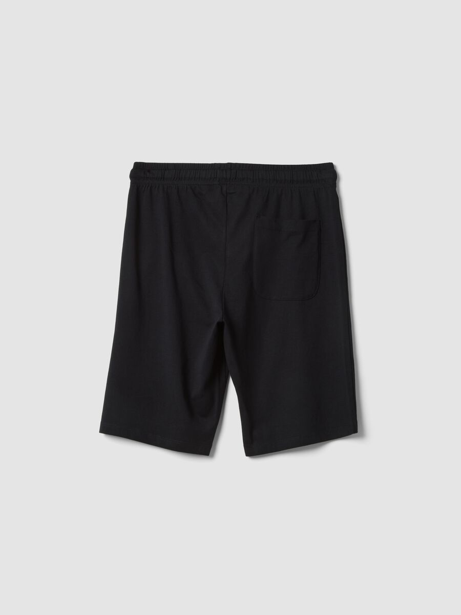Boys&rsquo; black regular-fit shorts in 100% organic cotton_1