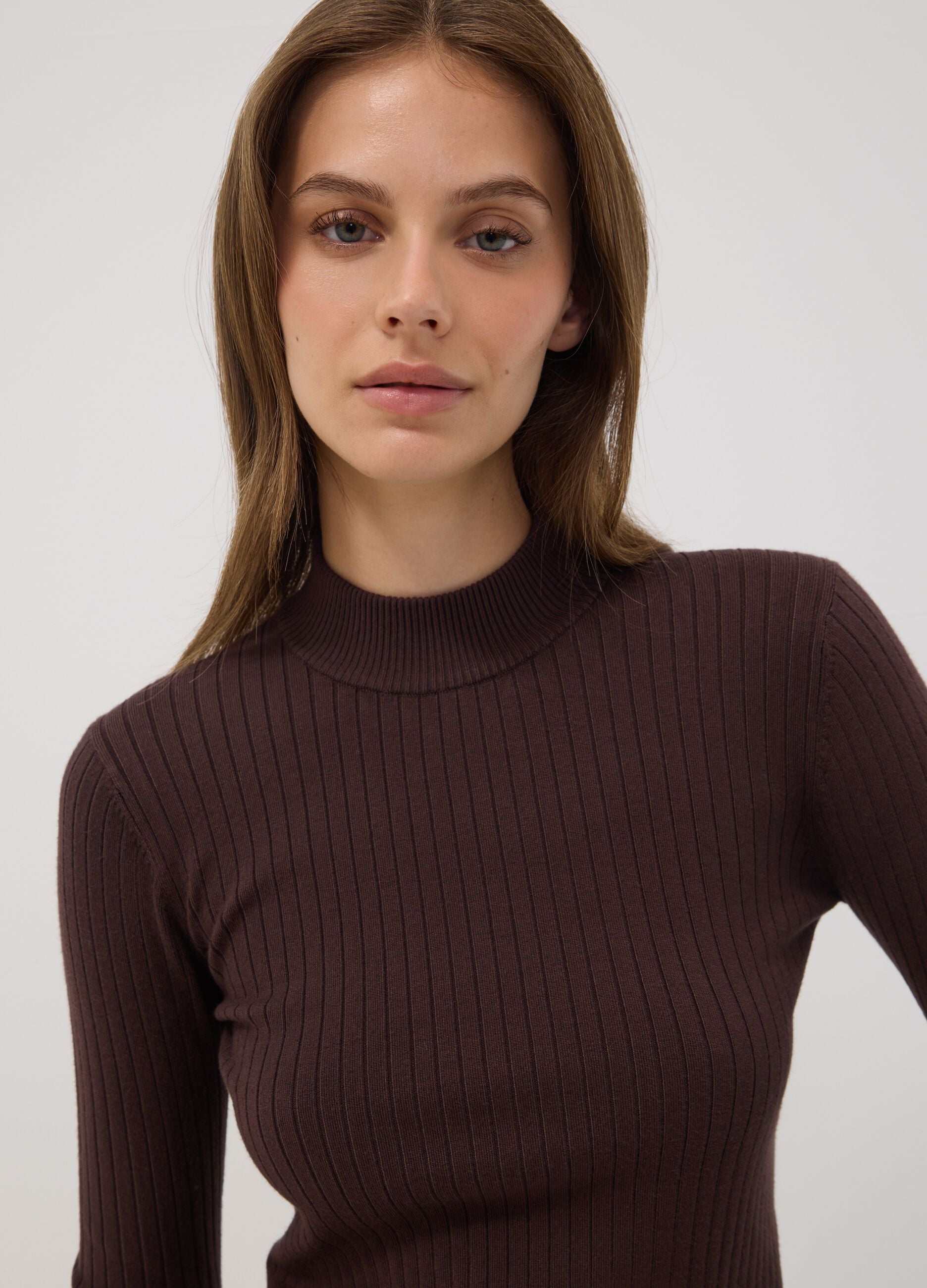 Brown ribbed viscose-blend top with high neck