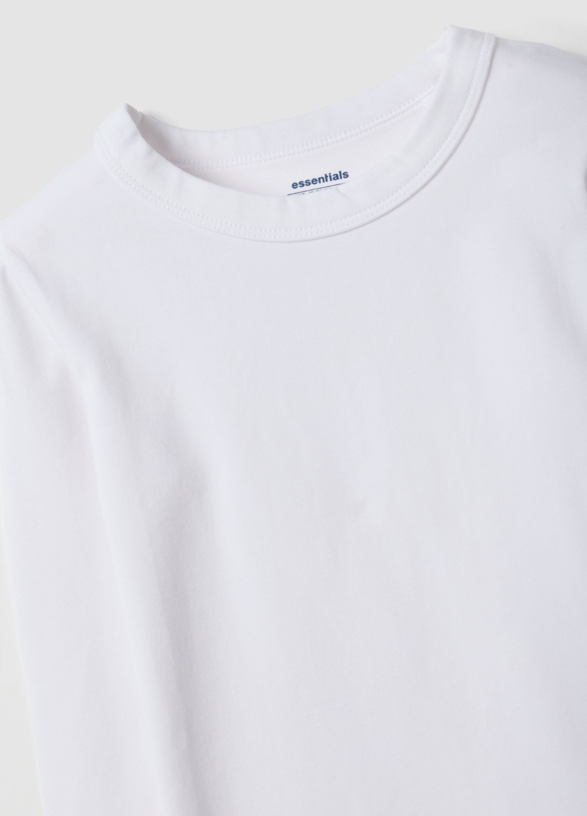T-shirt branca em algod&atilde;o org&acirc;nico e viscose el&aacute;stica com gola canelada para rapariga