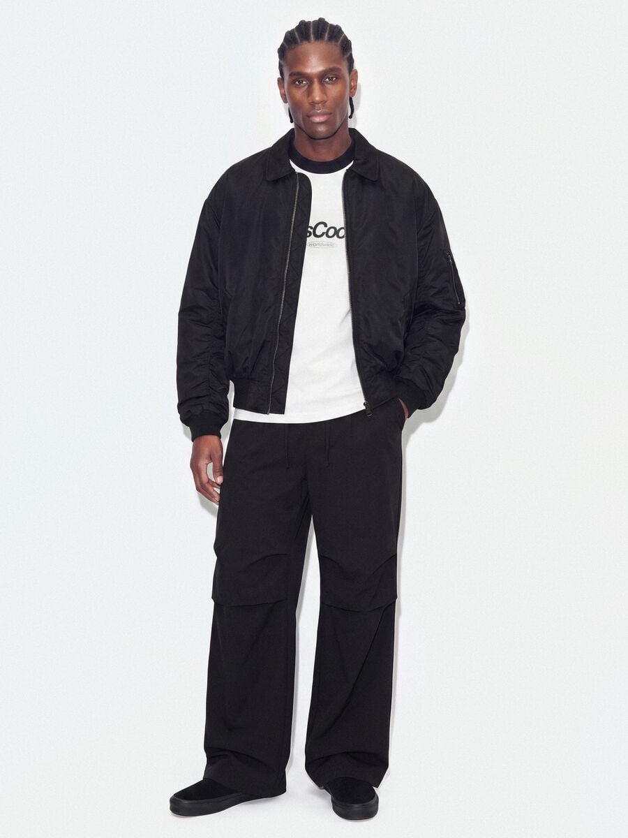 Black cropped padded jacket with zip and shirt collar_1