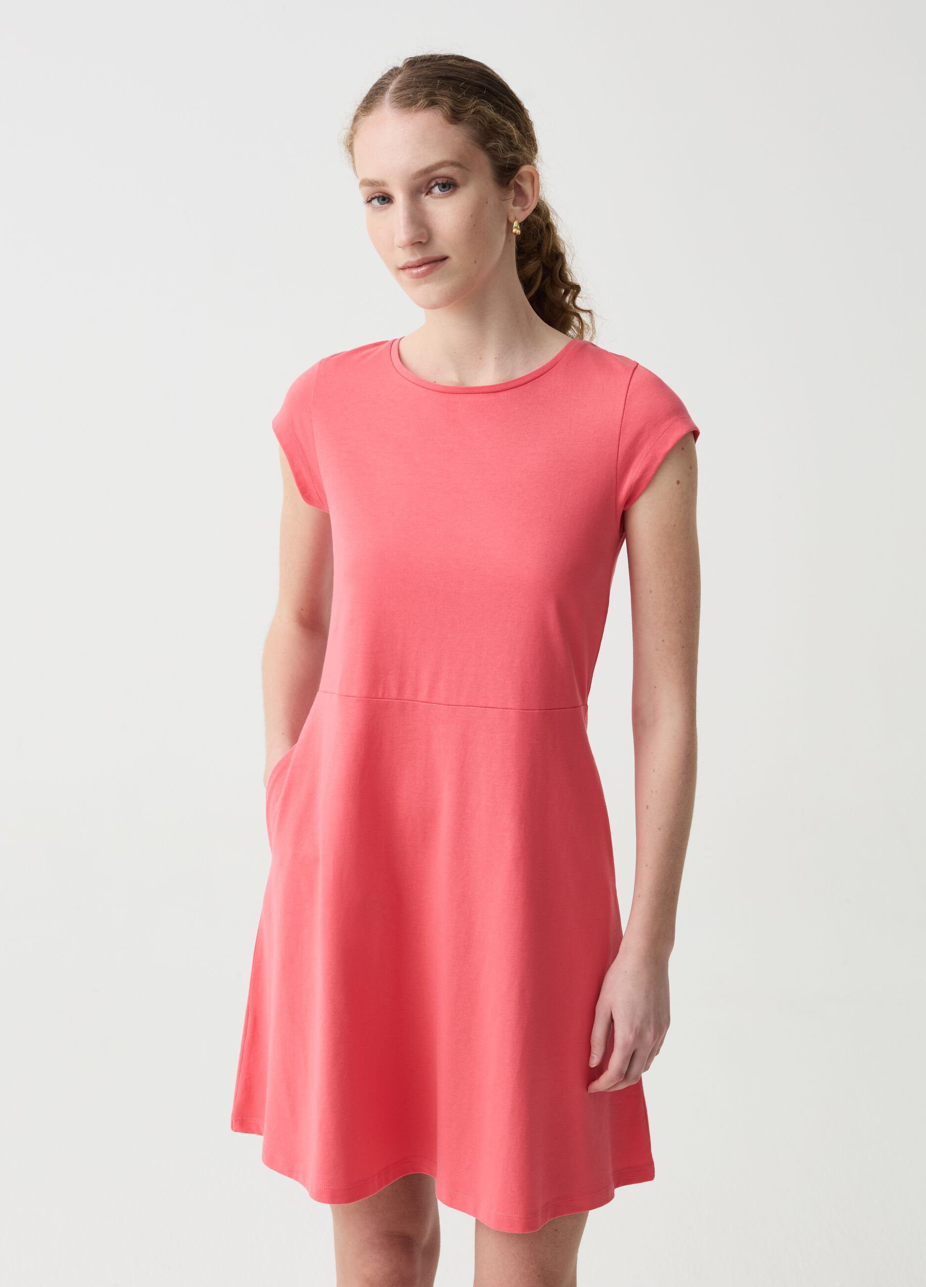 Essential short dress in cotton
