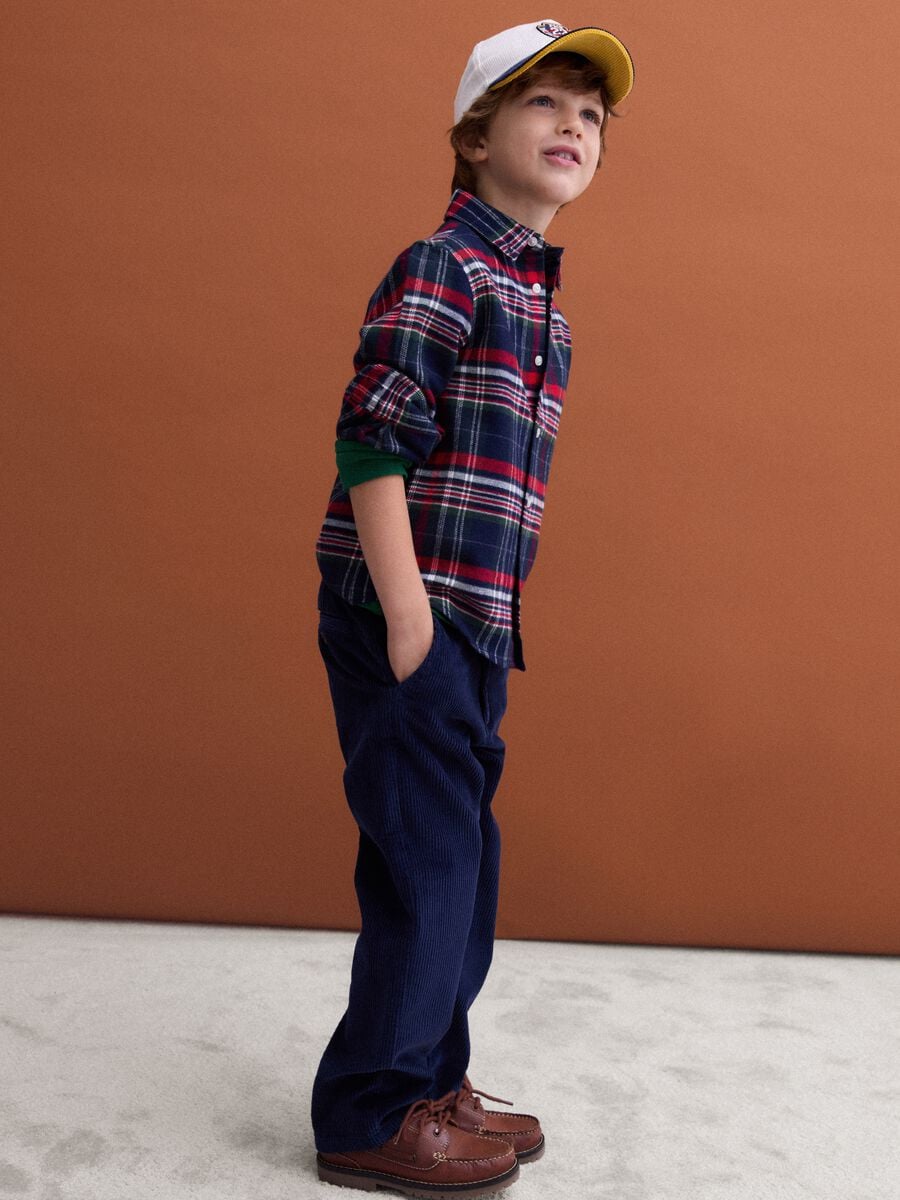 Pantaloni chino blu in puro cotone regular fit a coste_2