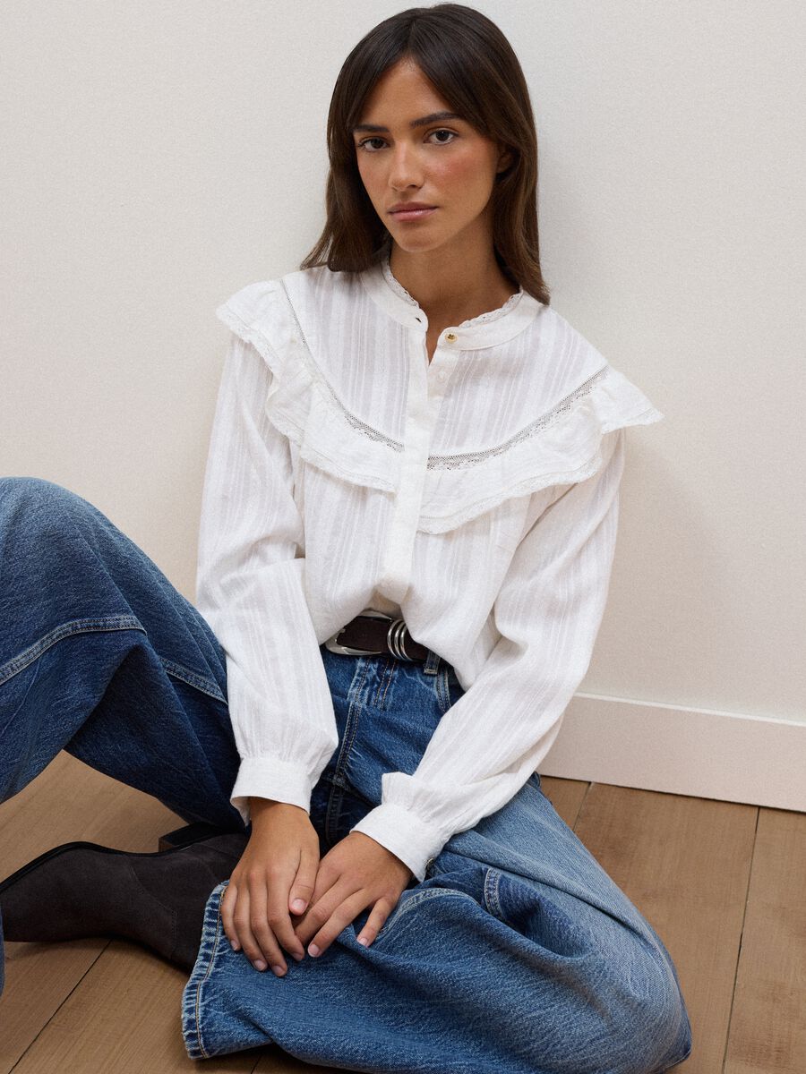 White pure cotton shirt with Mandarin collar and ruffles_0