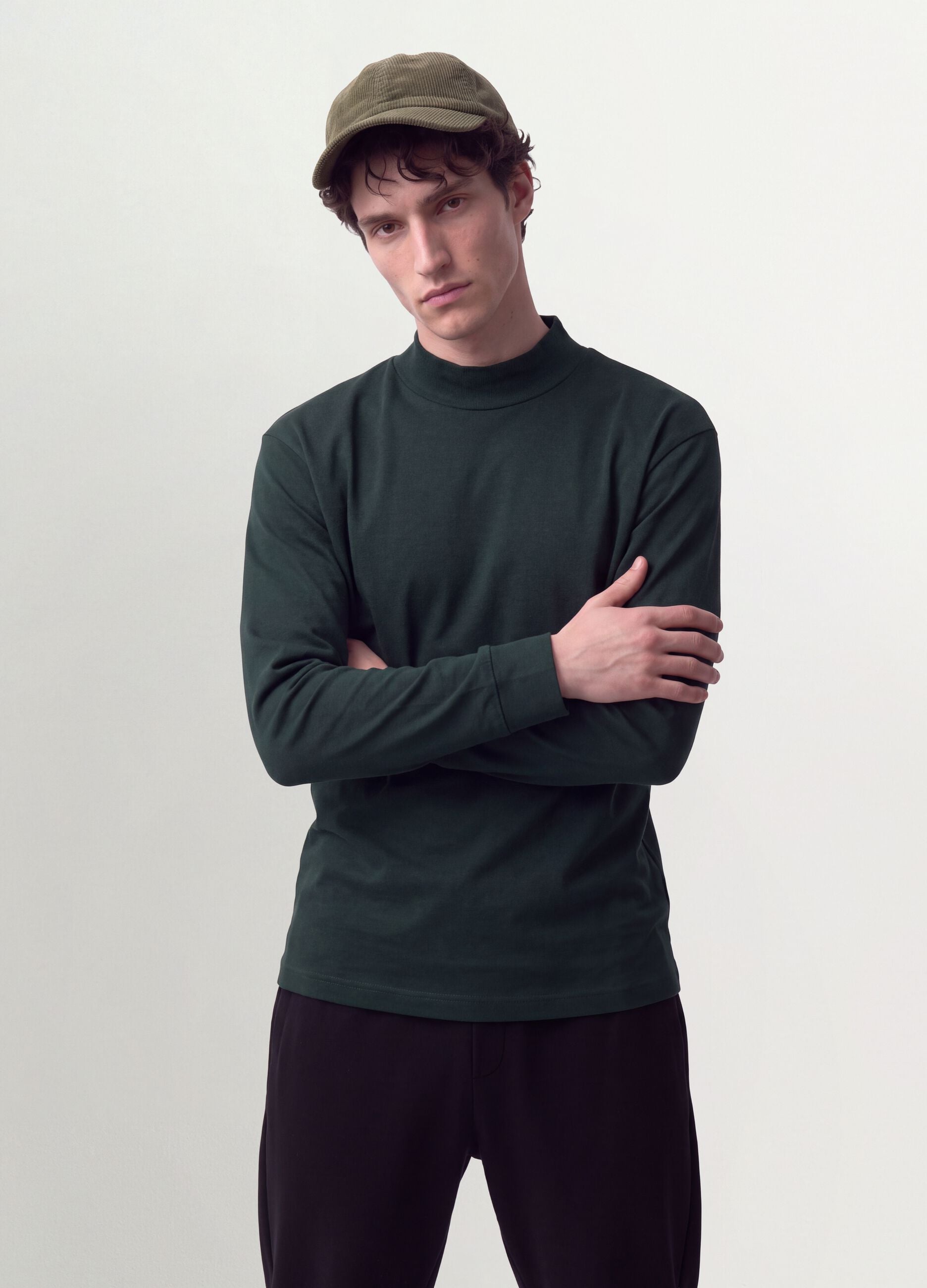 Green pure cotton T-shirt with structured stand-up collar, regular fit