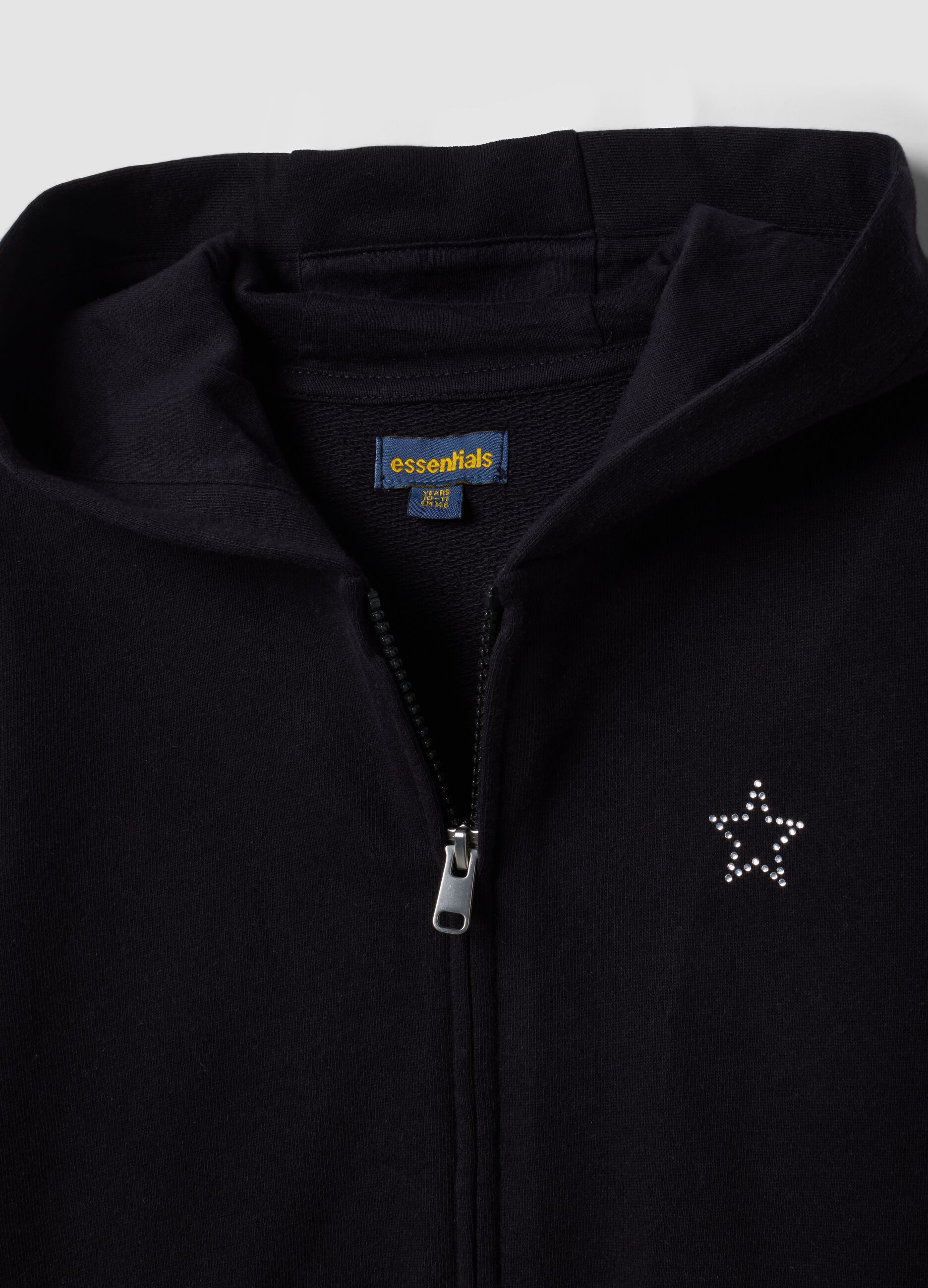Schwarzer Hoodie aus reiner Bio-Baumwolle mit Stern f&uuml;r M&auml;dchen