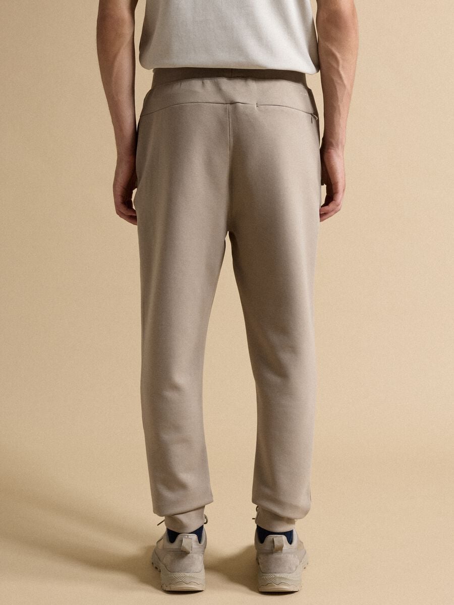 Grey regular-fit joggers in stretch Easy Dry fabric_2