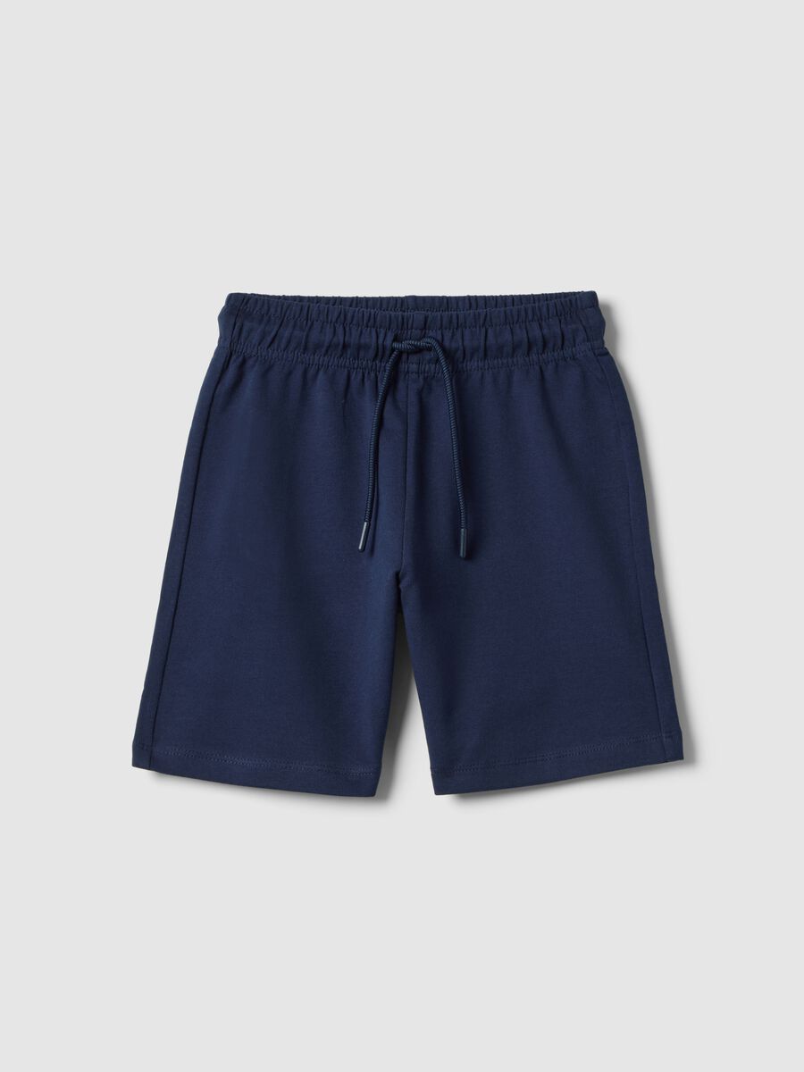 Regul&auml;r geschnittene blaue Shorts aus reiner Baumwolle f&uuml;r Jungen_0