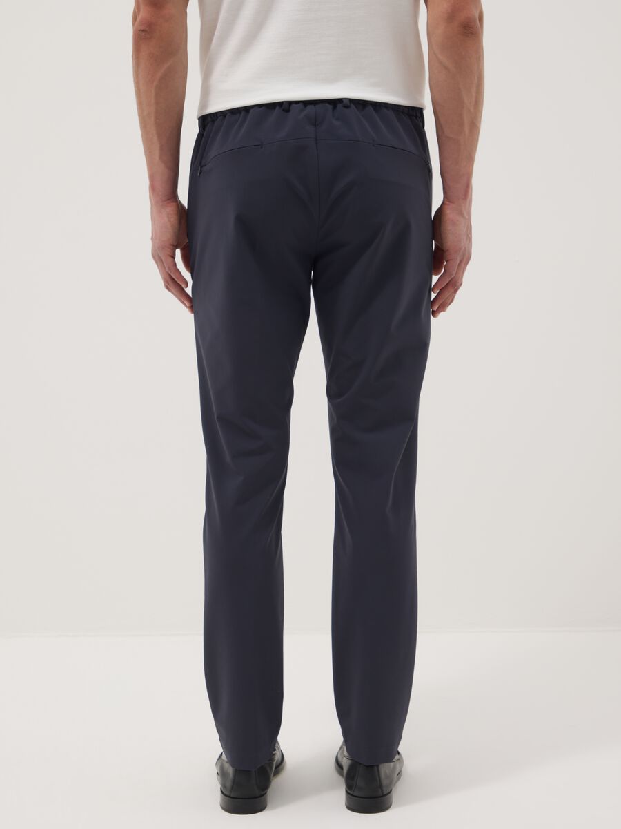 Blue stretch-fabric chino trousers_3