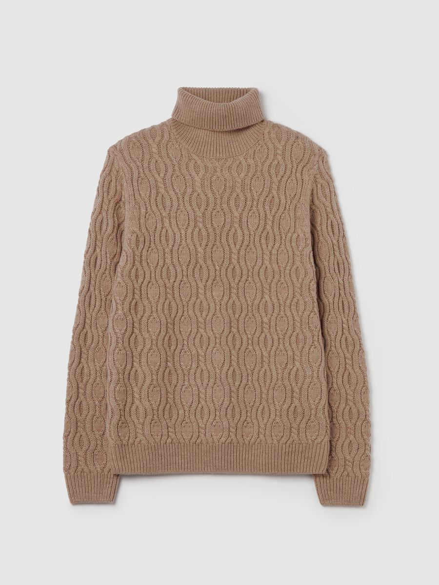 High-neck pullover with wavy design_4