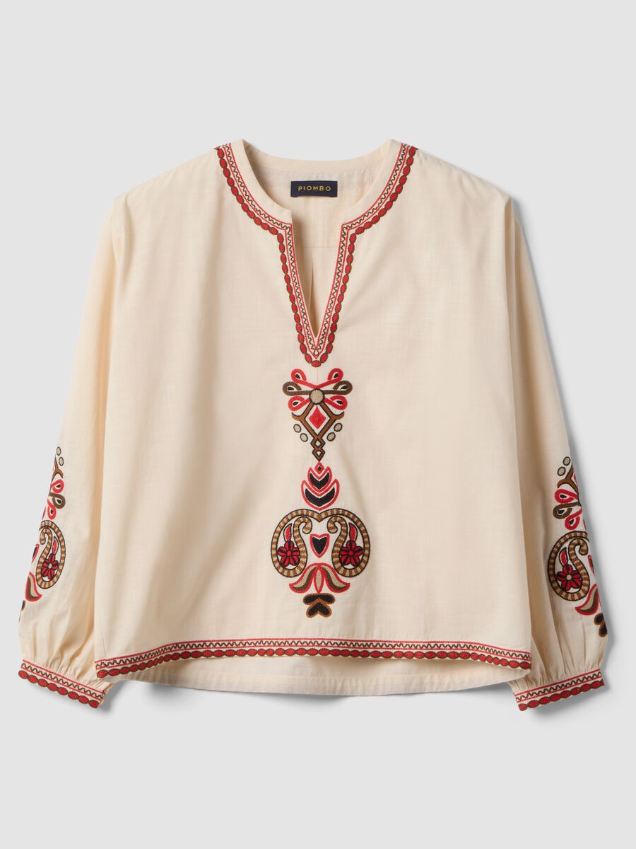 White pure cotton regular-fit shirt with embroidery and V-neck_4