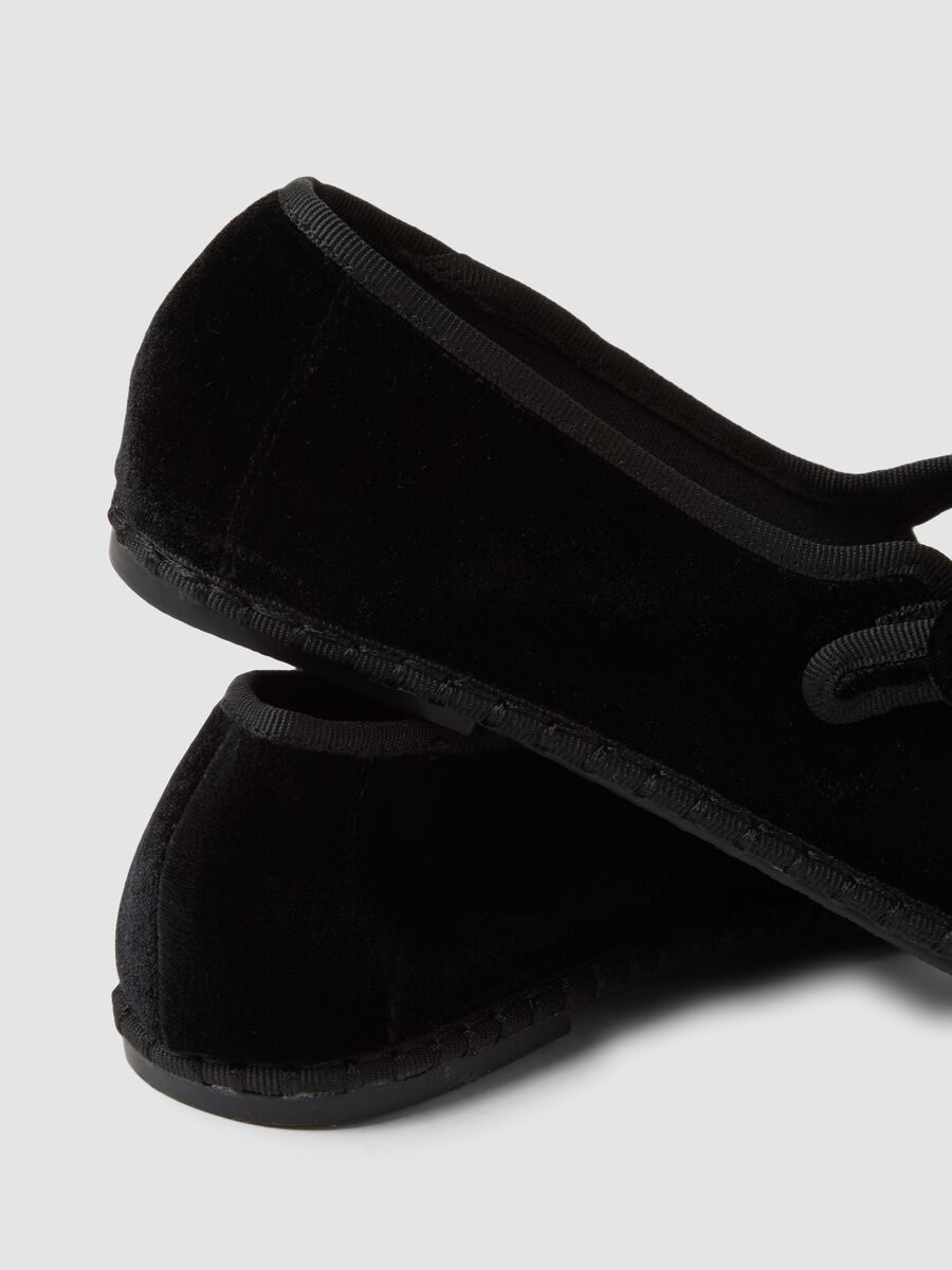 Black ballet flats with strap_2