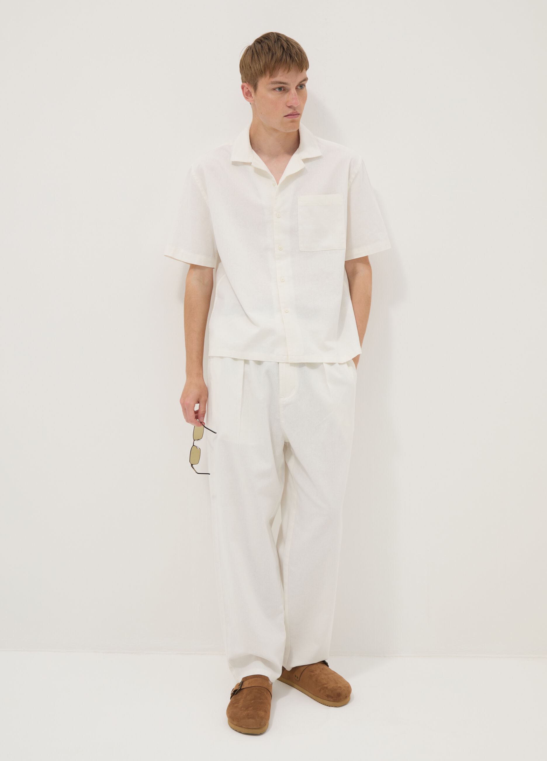 White linen-cotton blend trousers with elasticated waistband