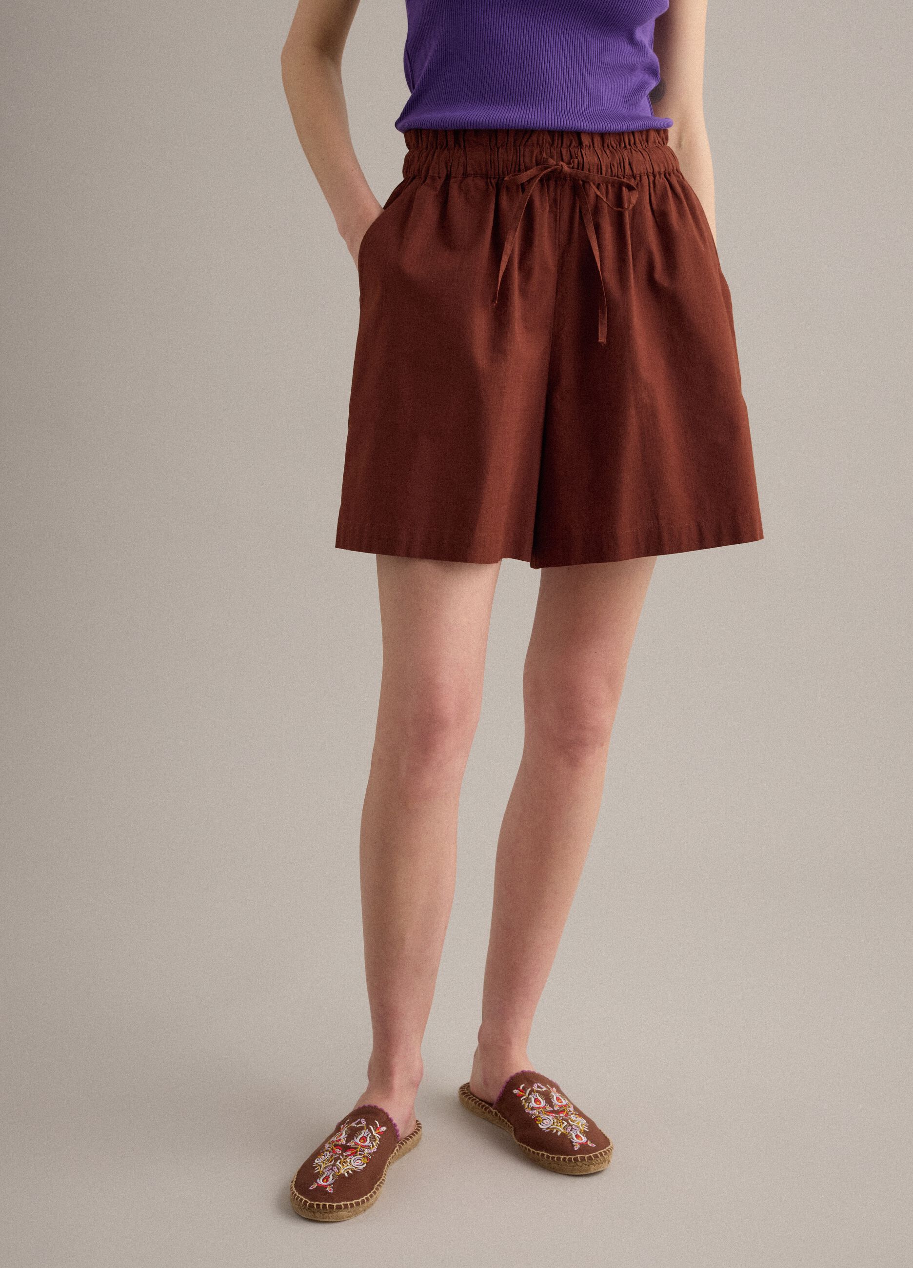 Brown pure cotton regular-fit shorts