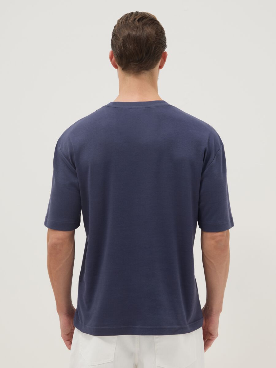 Blaues T-Shirt aus reiner Baumwolle mit kurzen &Auml;rmeln, Relaxed Fit_2