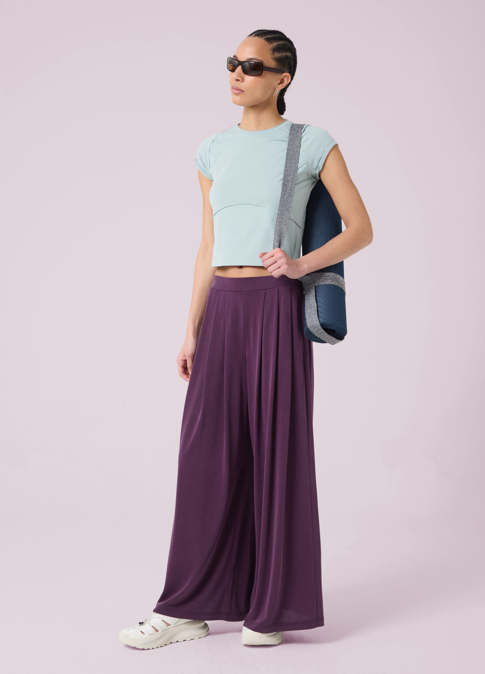 Crop T-Shirt mit sichtbaren N&auml;hten ALTAVIA STUDIO