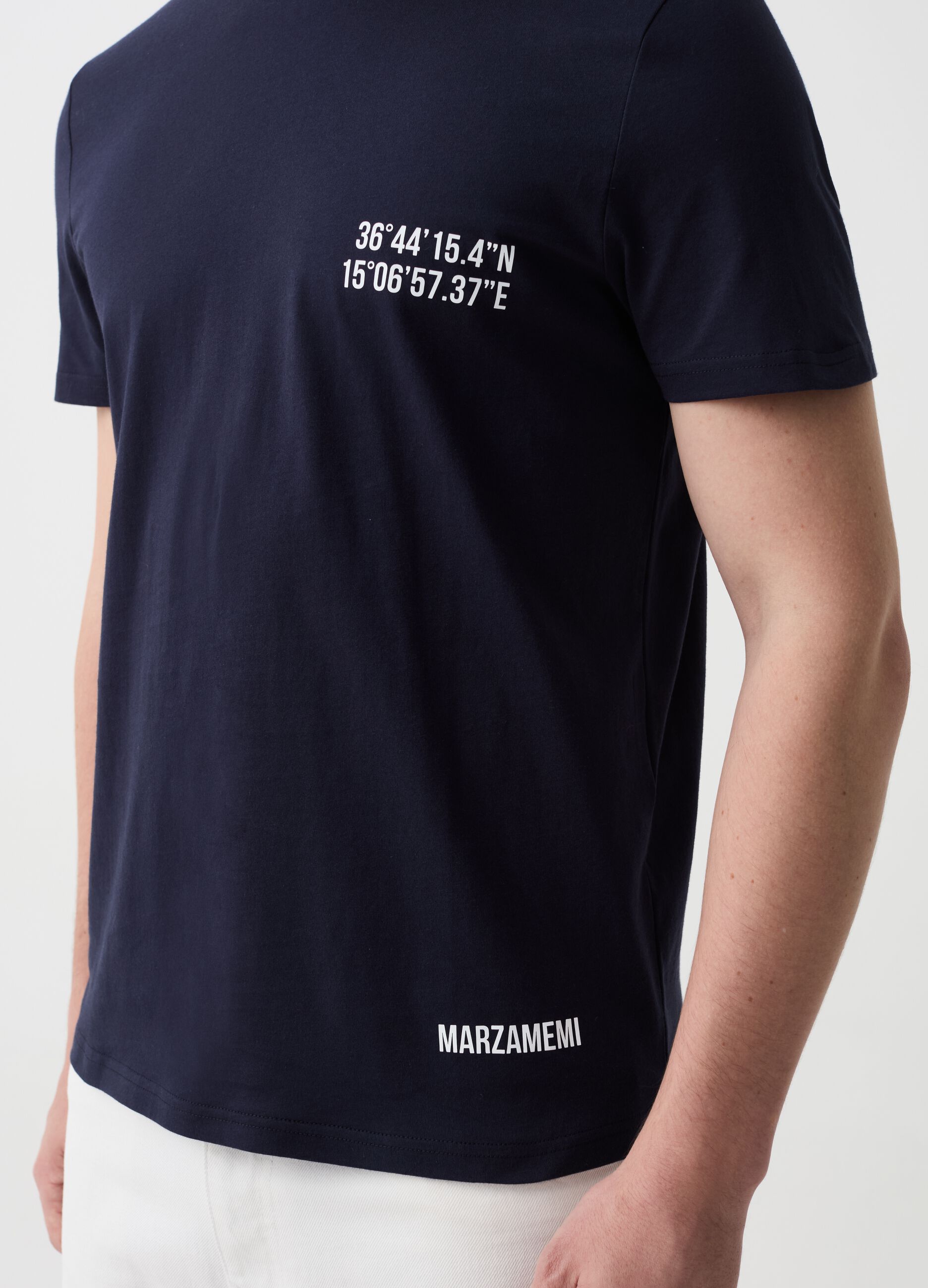 T-shirt in cotone con stampa Sicilia