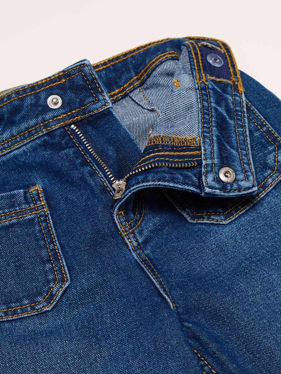 Marine-fit jeans with pockets_2