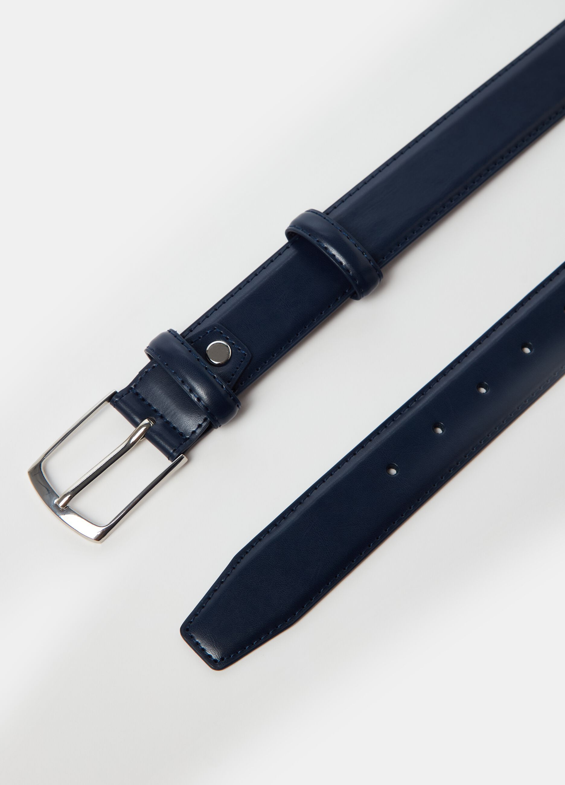 Skinny belt with square buckle