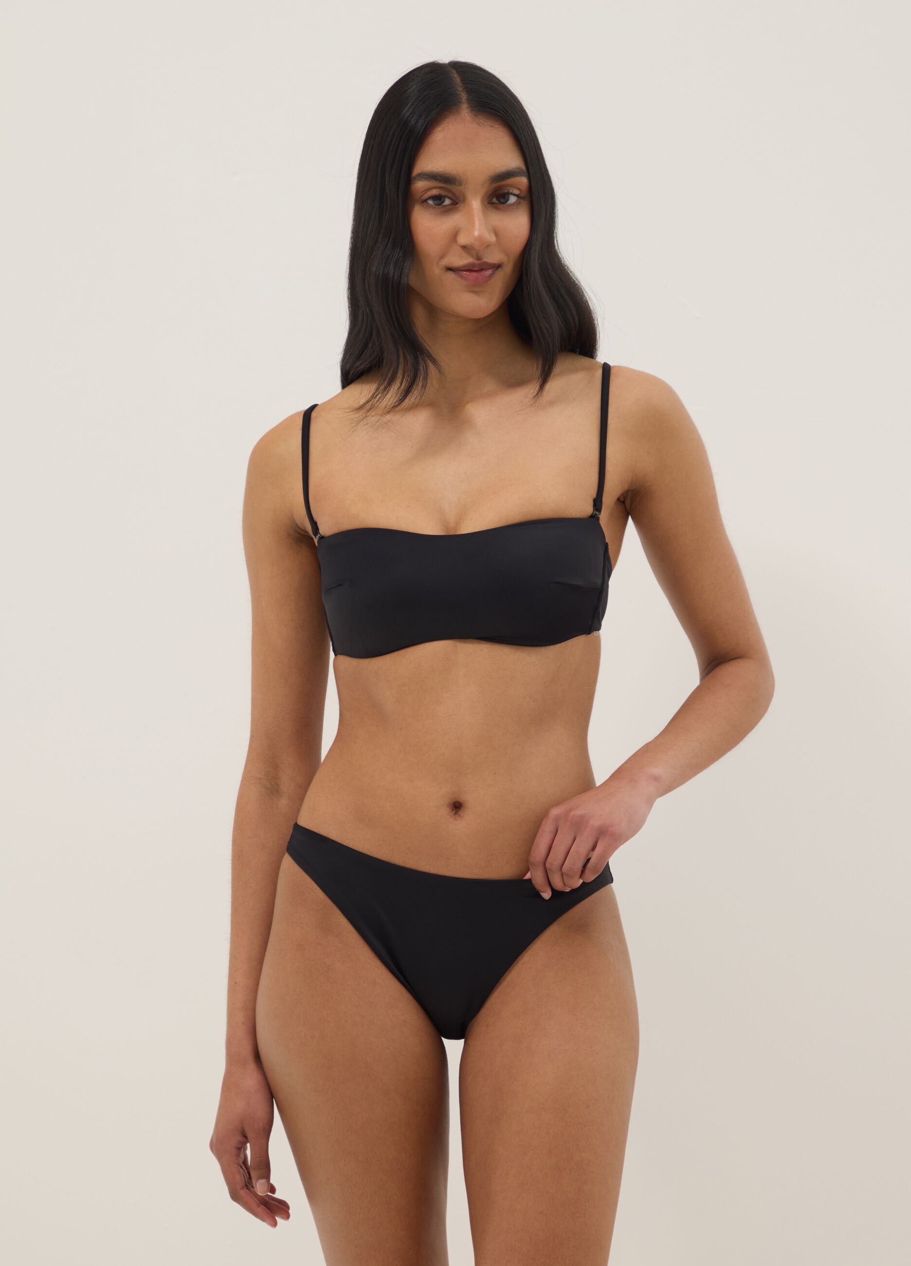 &Mu;&alpha;ύ&rho;&omicron; &epsilon;&lambda;&alpha;&sigma;&tau;&iota;&kappa;ό &sigma;&lambda;&iota;&pi; &mu;&pi;&iota;&kappa;ί&nu;&iota;