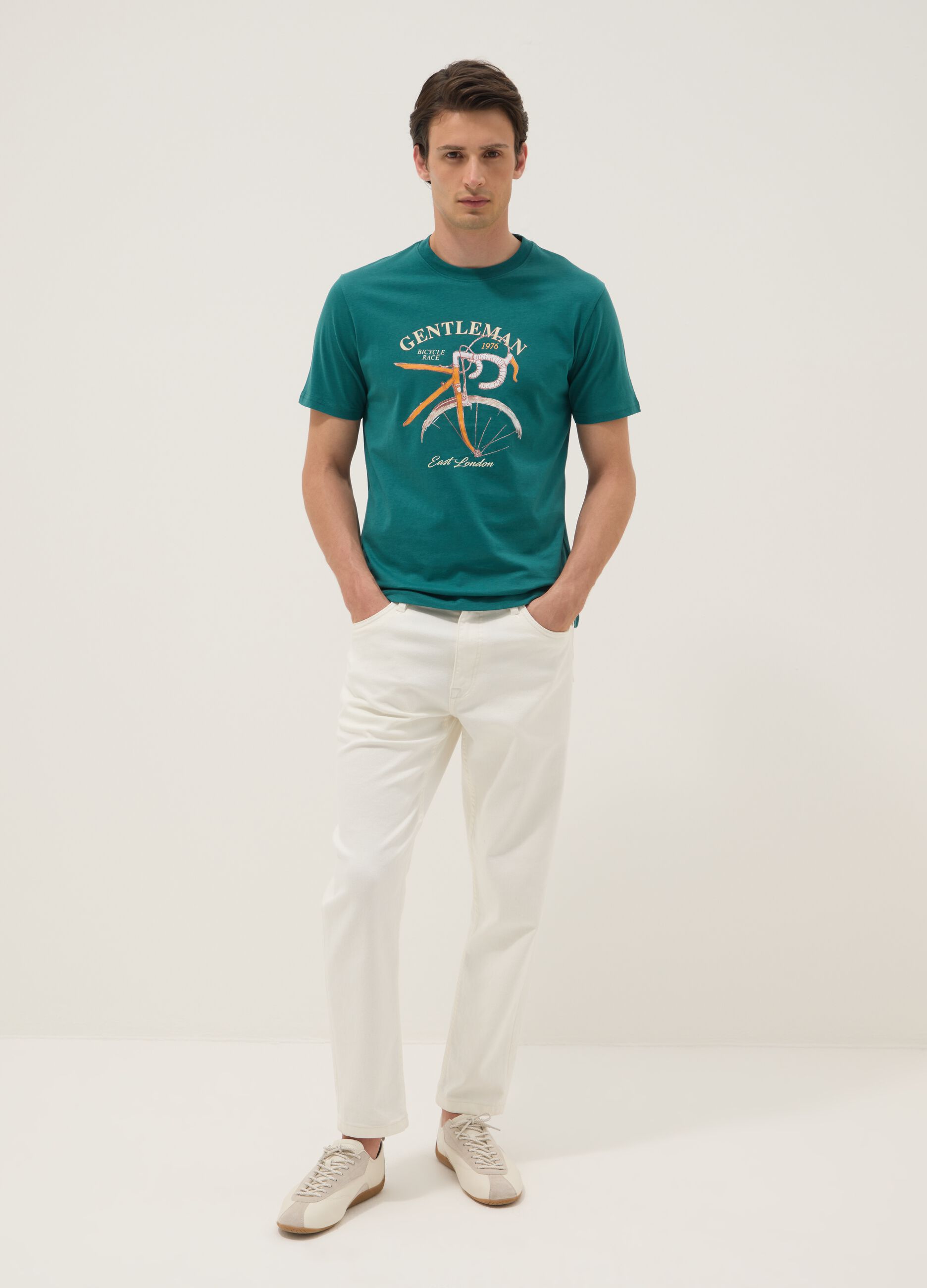 Gr&uuml;nes Kurzarm-T-Shirt aus reiner Baumwolle, Regular Fit